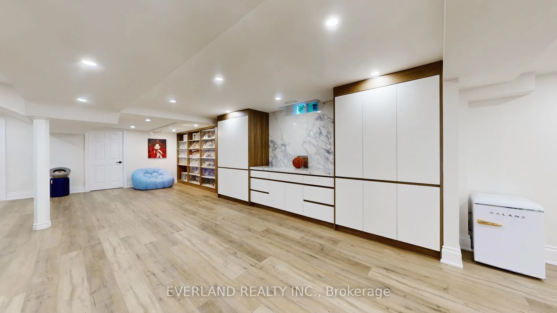 1109 Secretariate Road