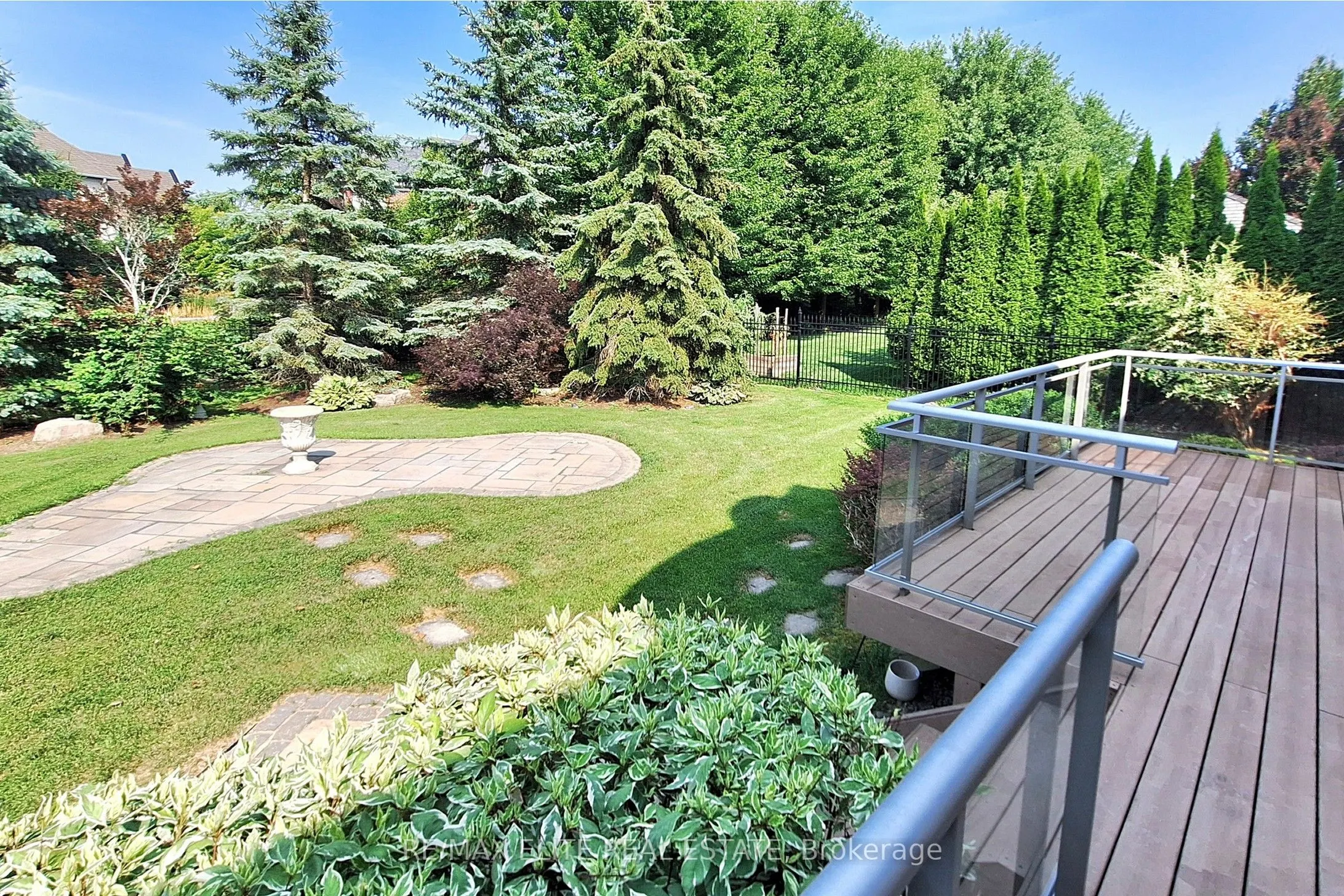 59 Carisbrooke Circle