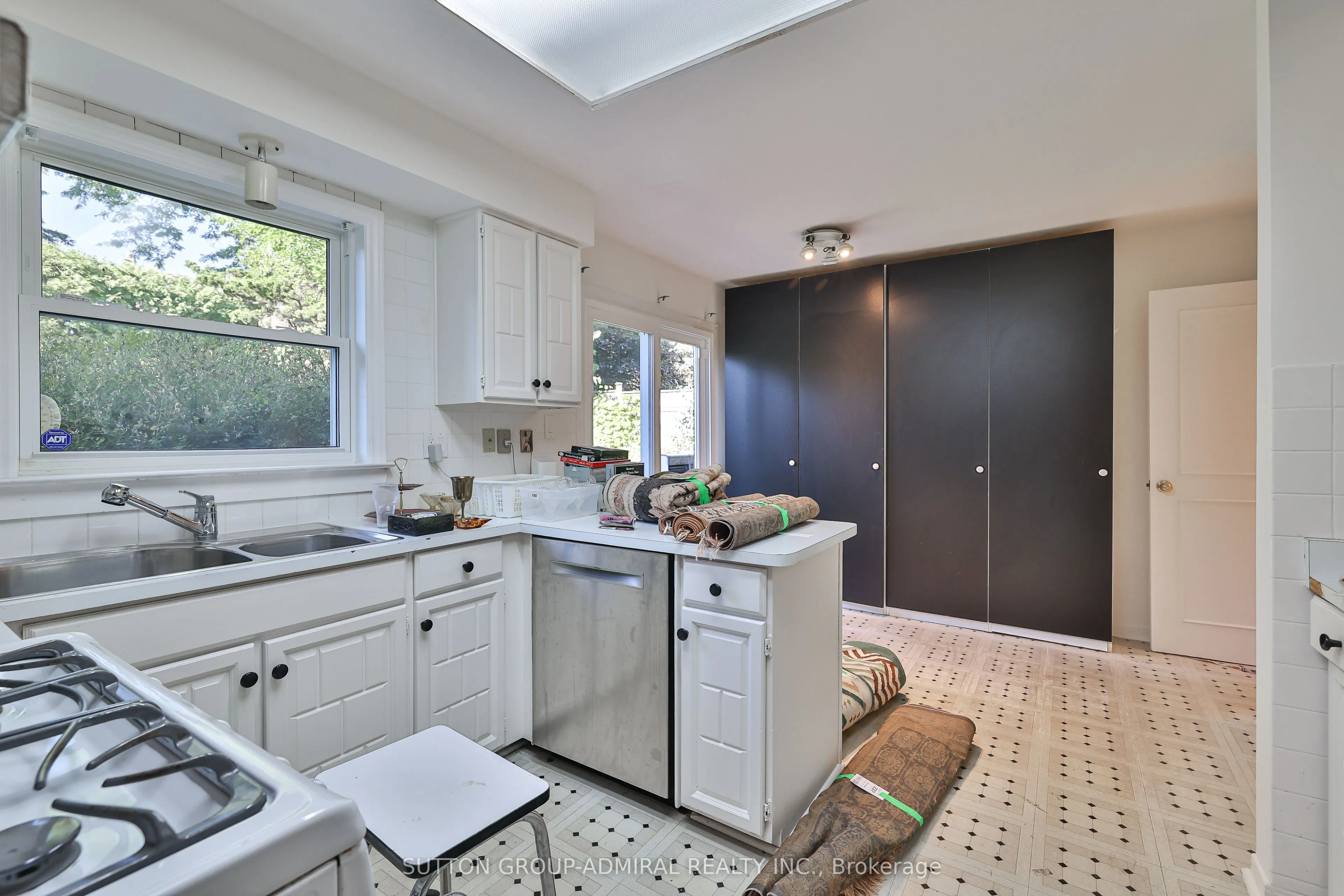 22 Cobblestone Drive