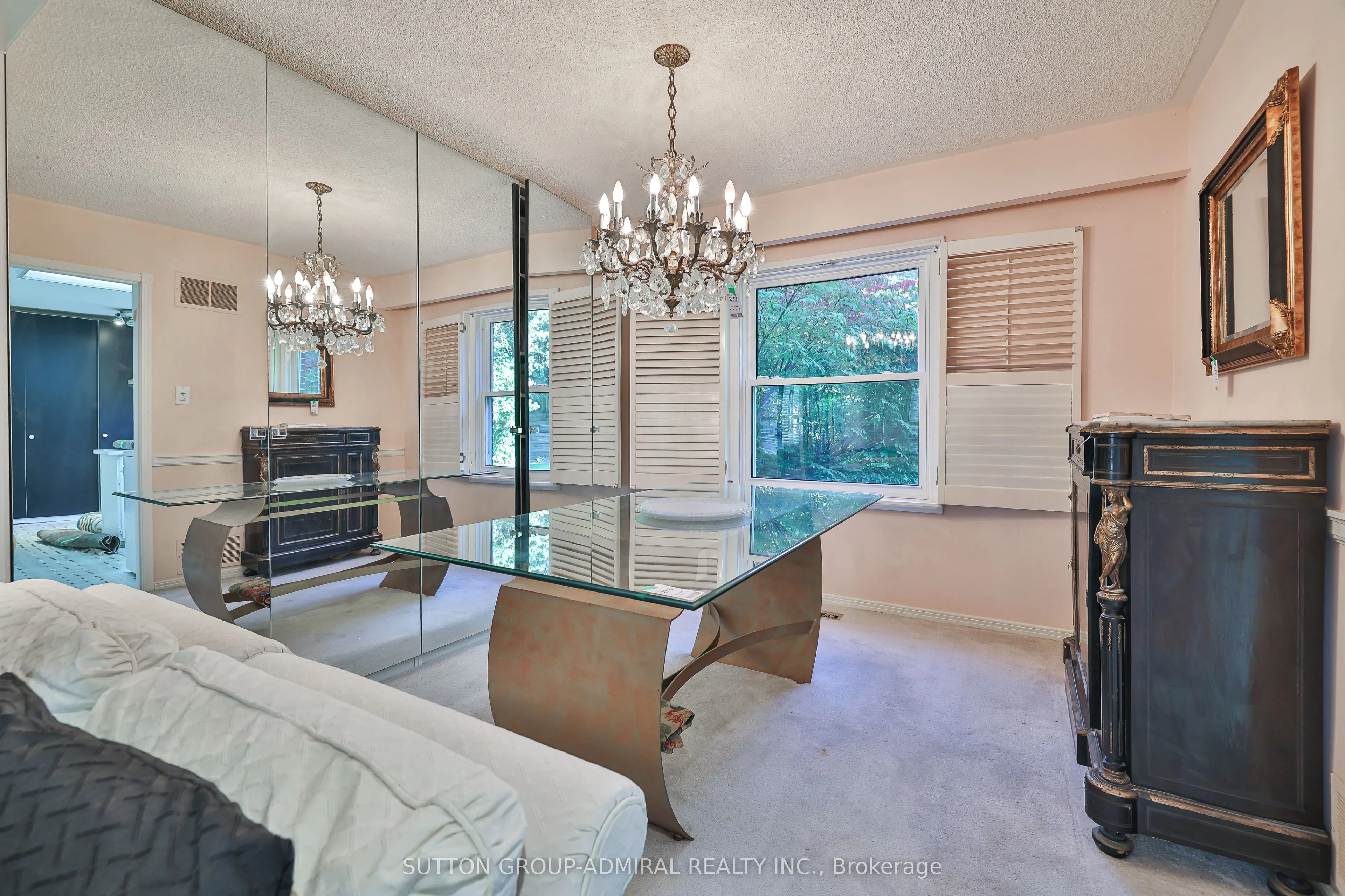 22 Cobblestone Drive