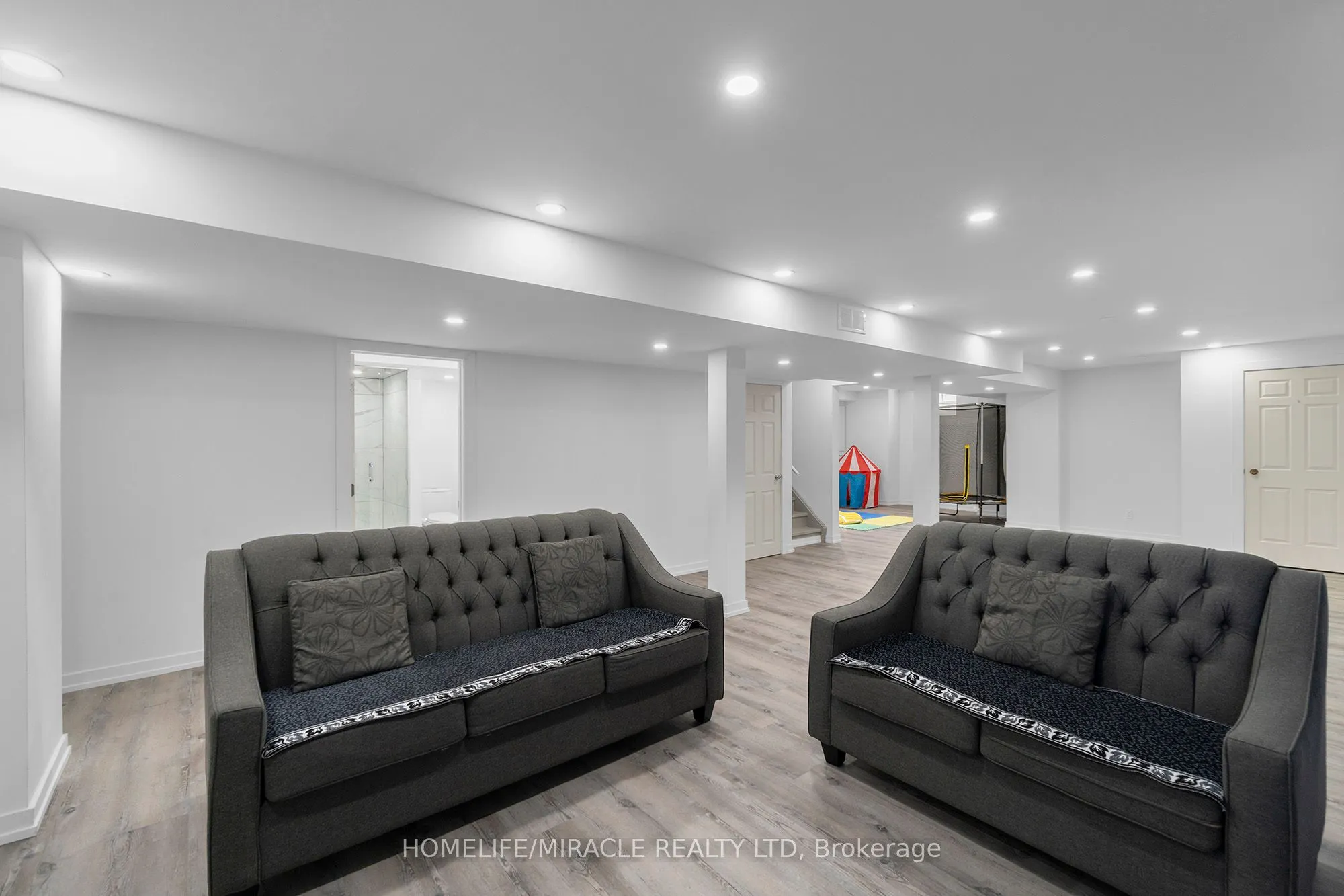 129 Vipond Way