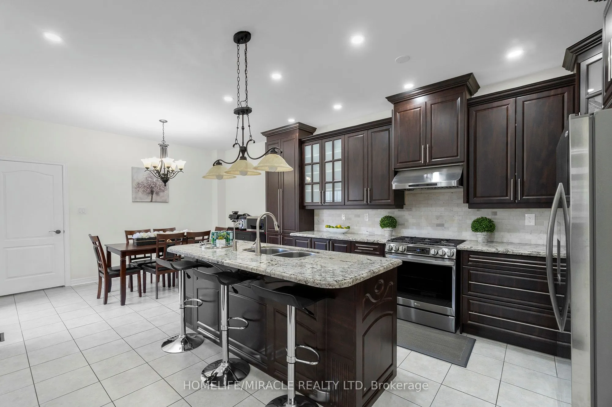 129 Vipond Way