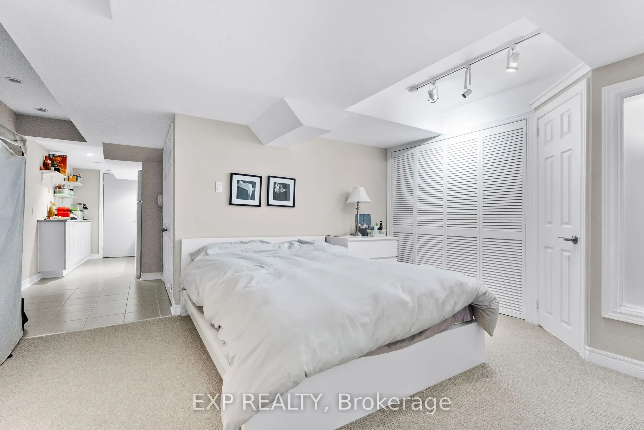 450 Worthington Avenue, #24