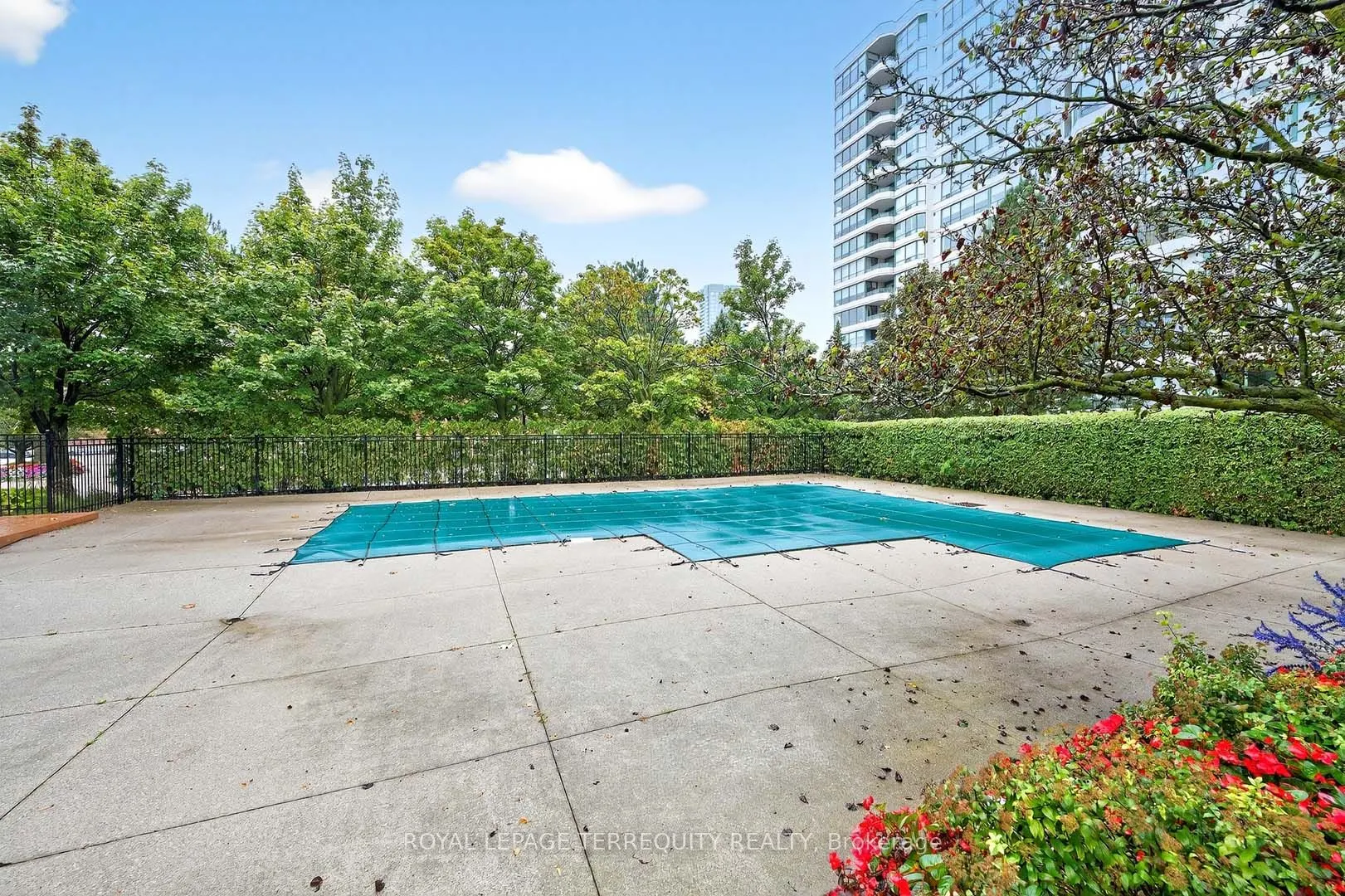 110 Promenade Circle, #1402