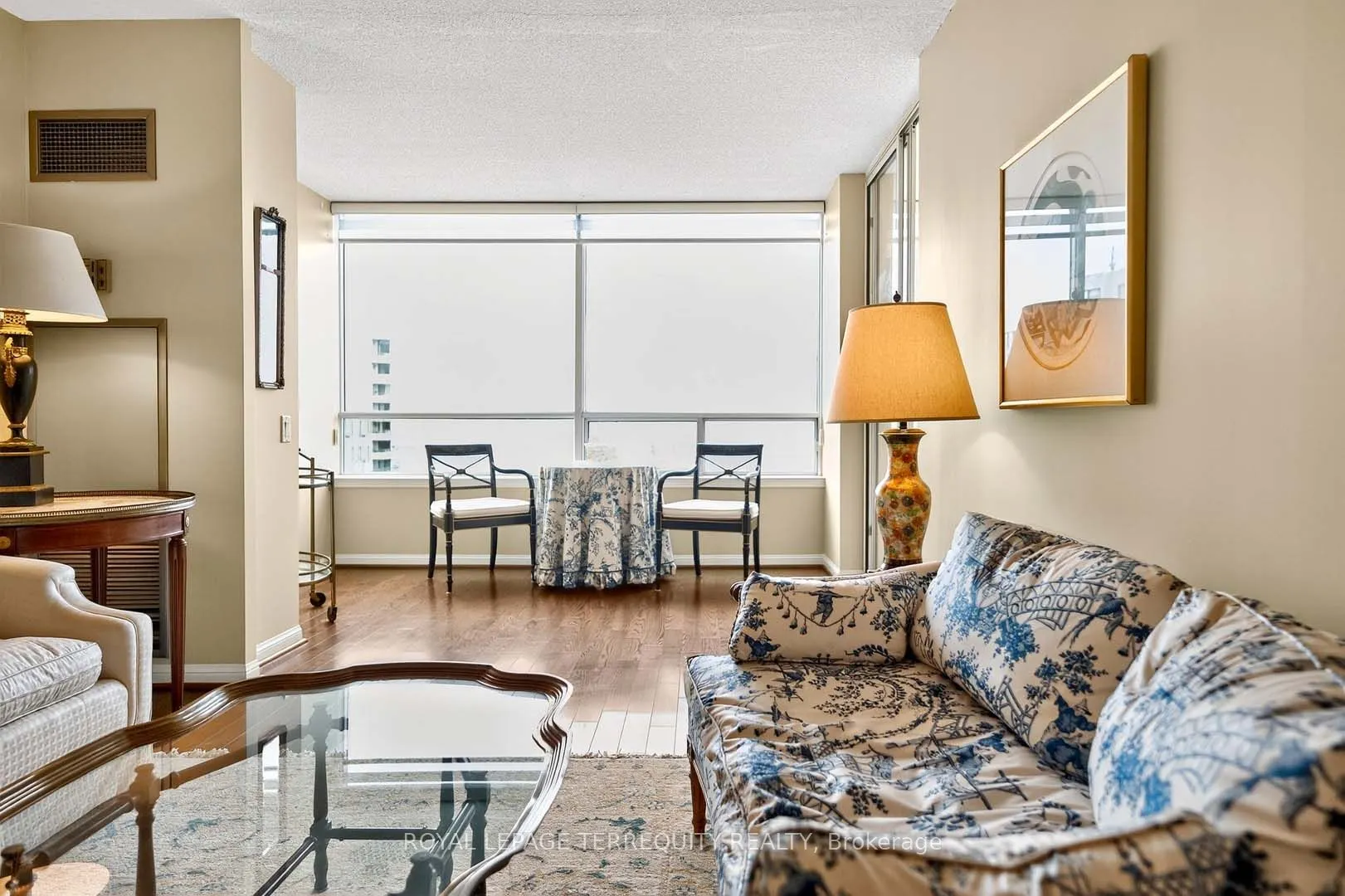 110 Promenade Circle, #1402