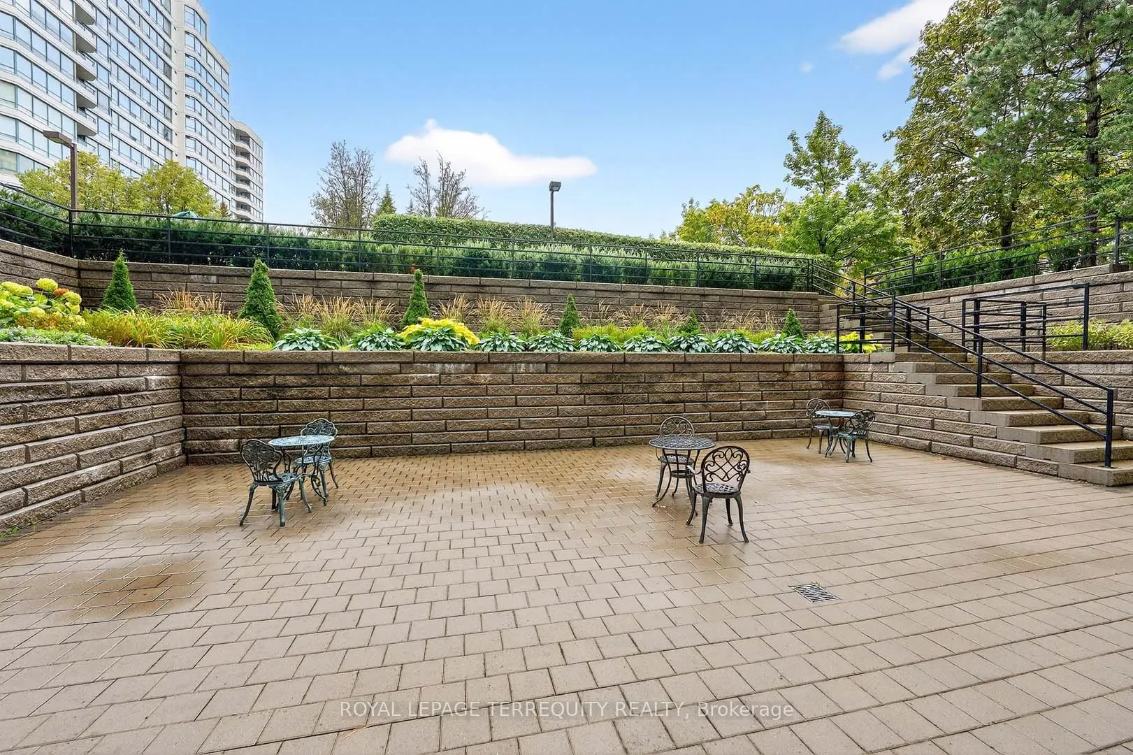 110 Promenade Circle, #1402