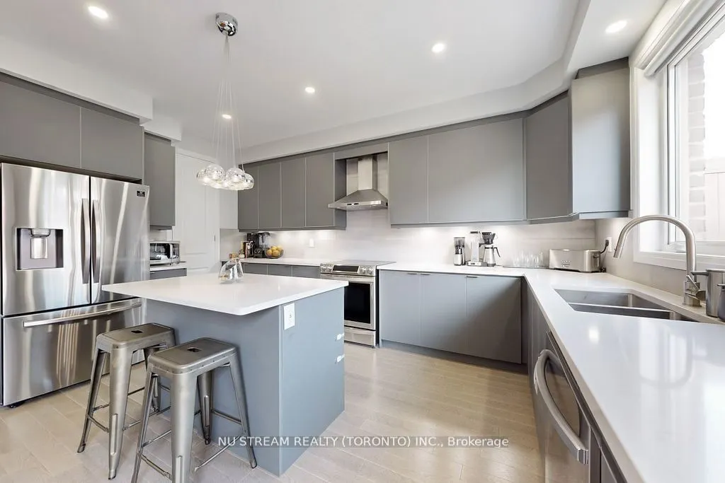 65 Casely Avenue
