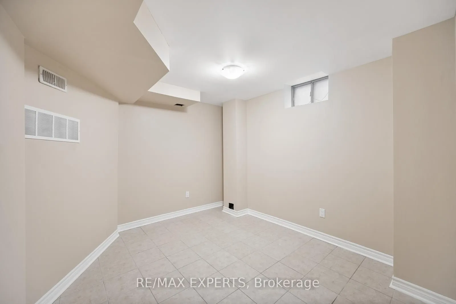 118 Chancellor Drive