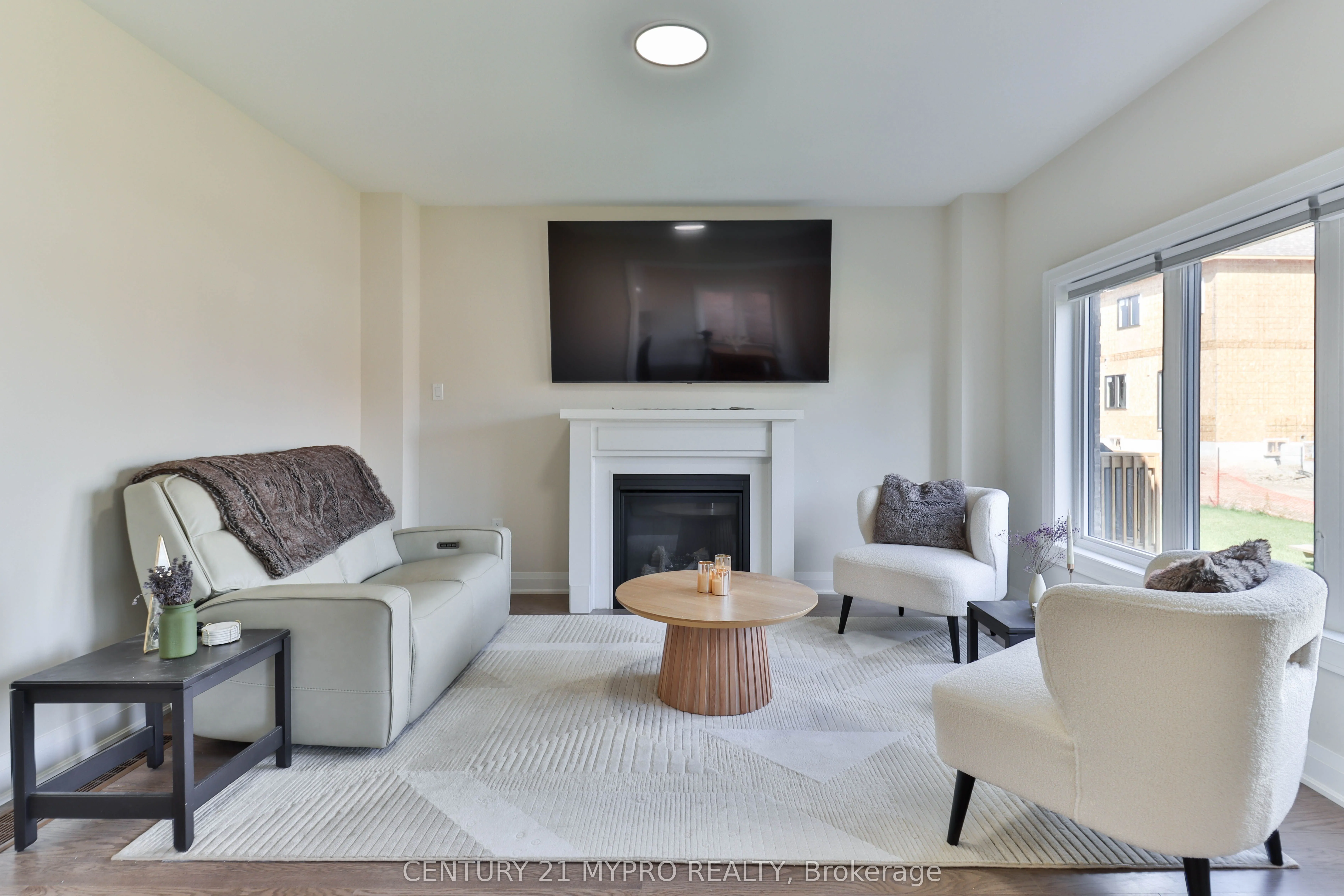 15 George Ellis Drive
