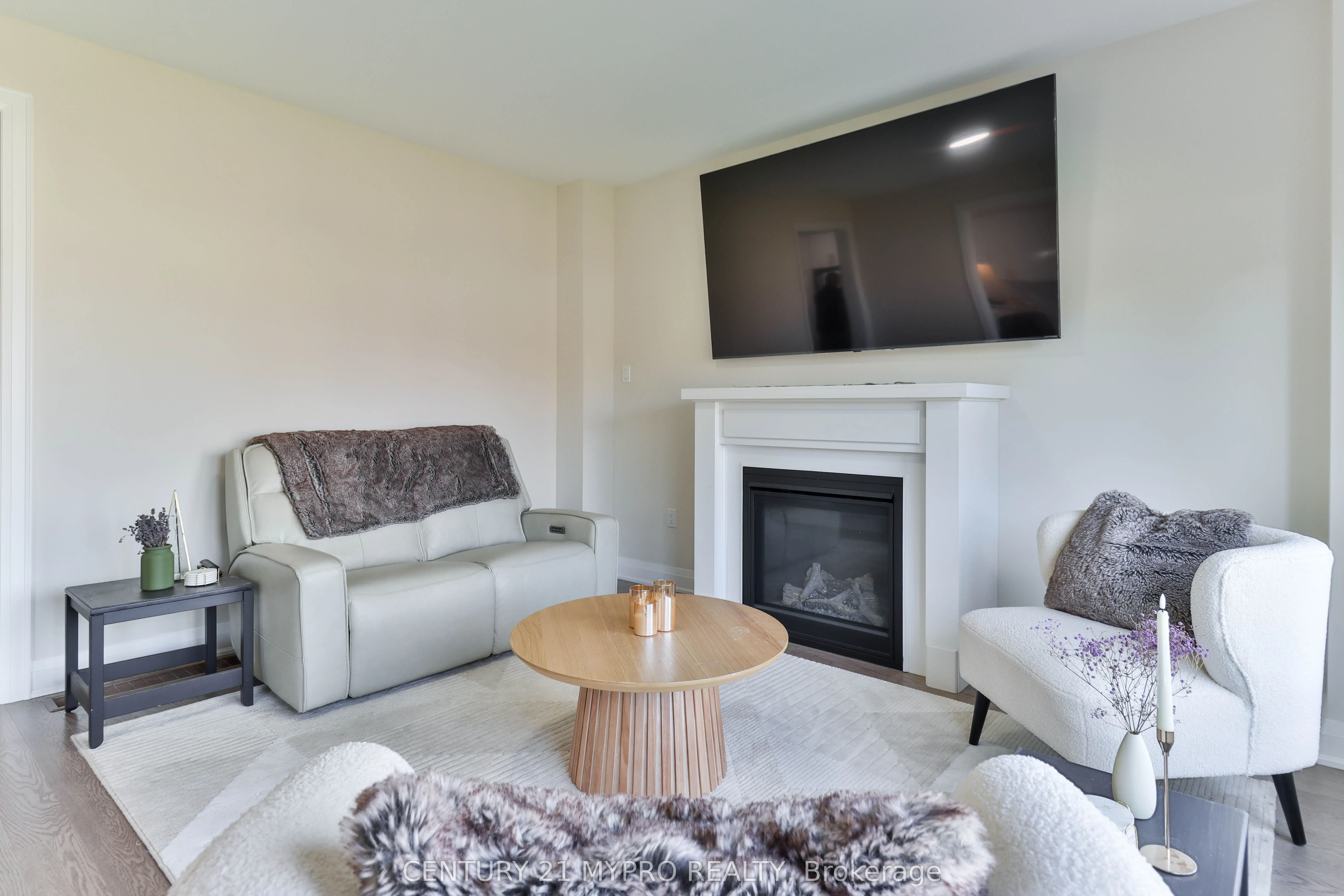 15 George Ellis Drive