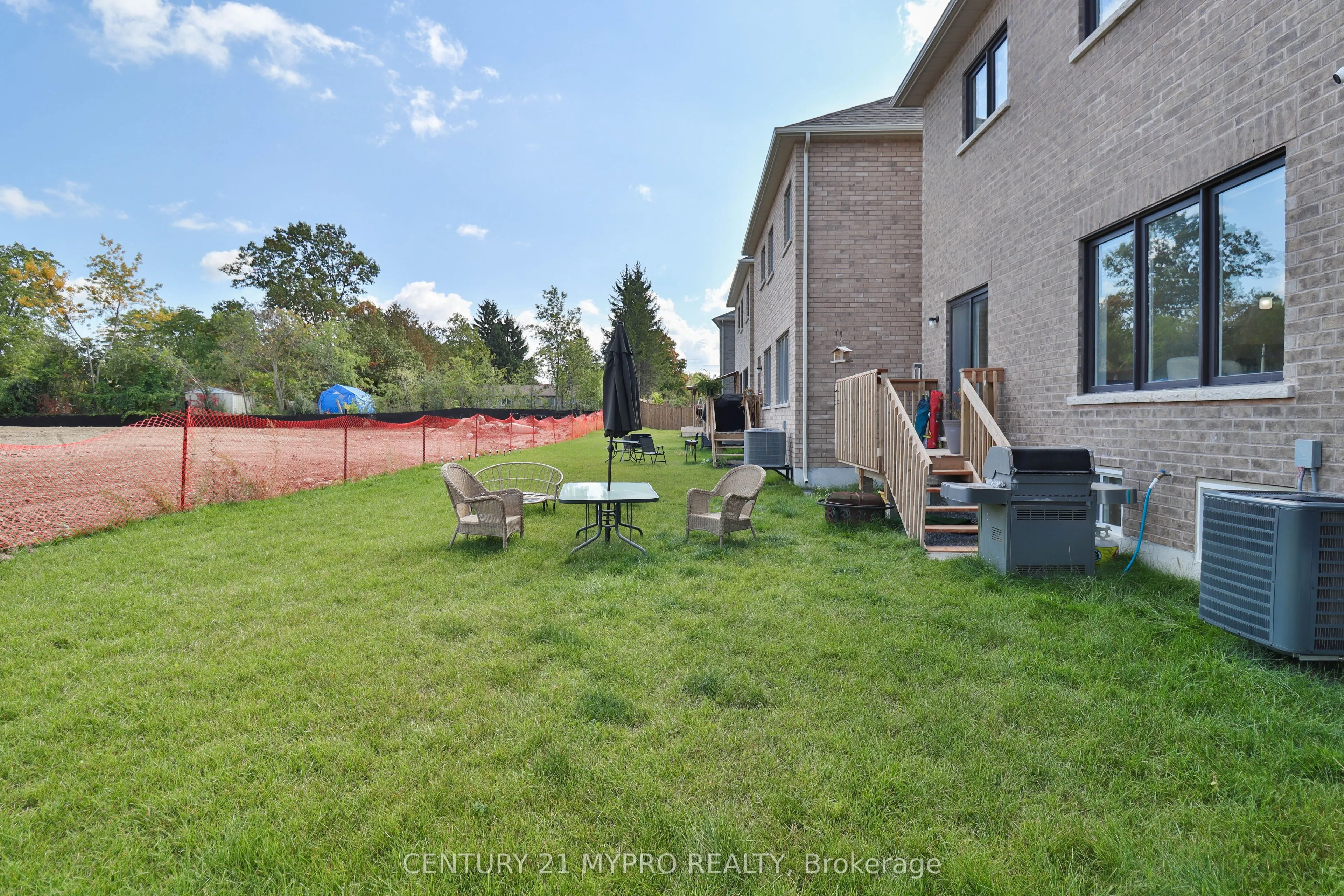 15 George Ellis Drive