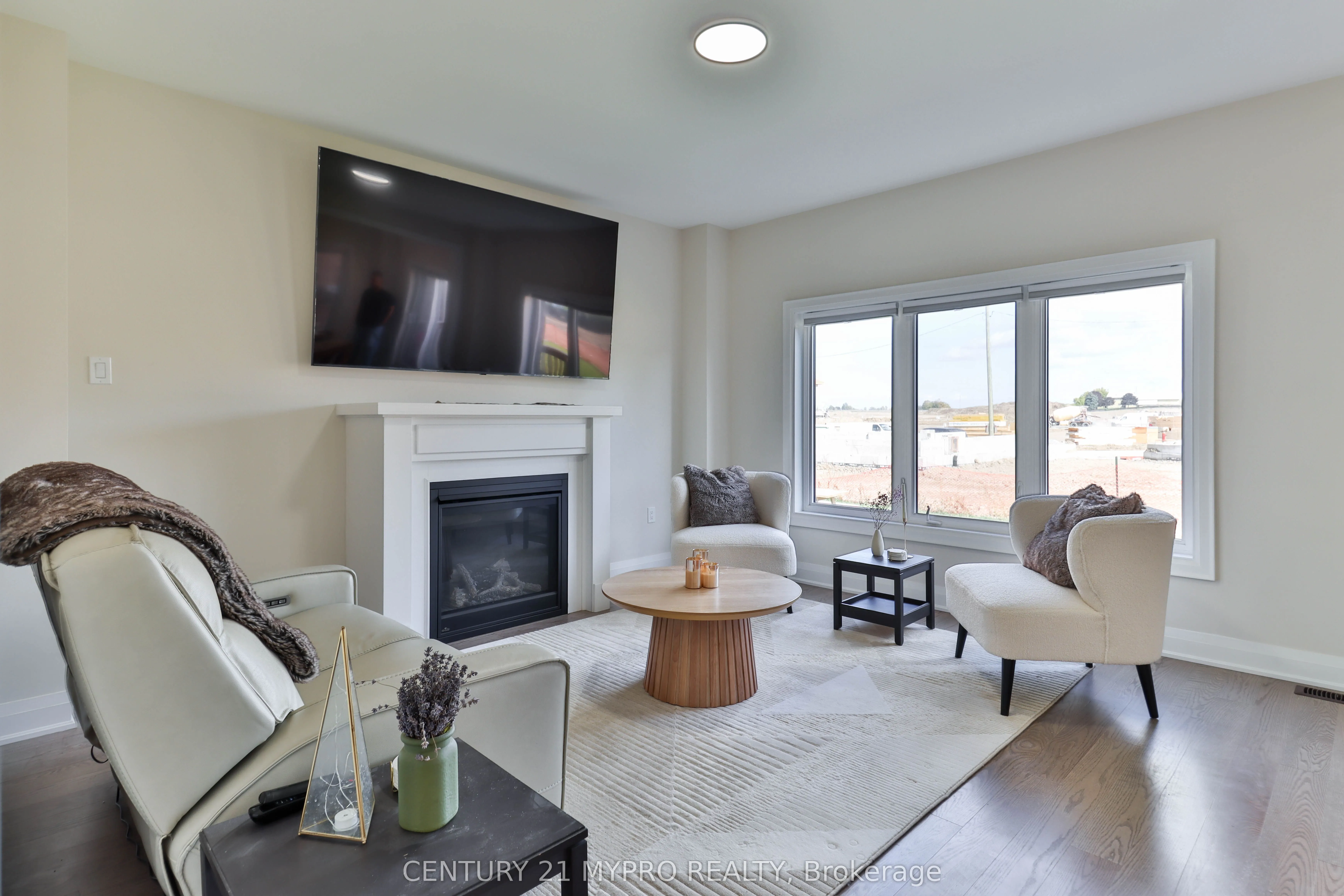 15 George Ellis Drive