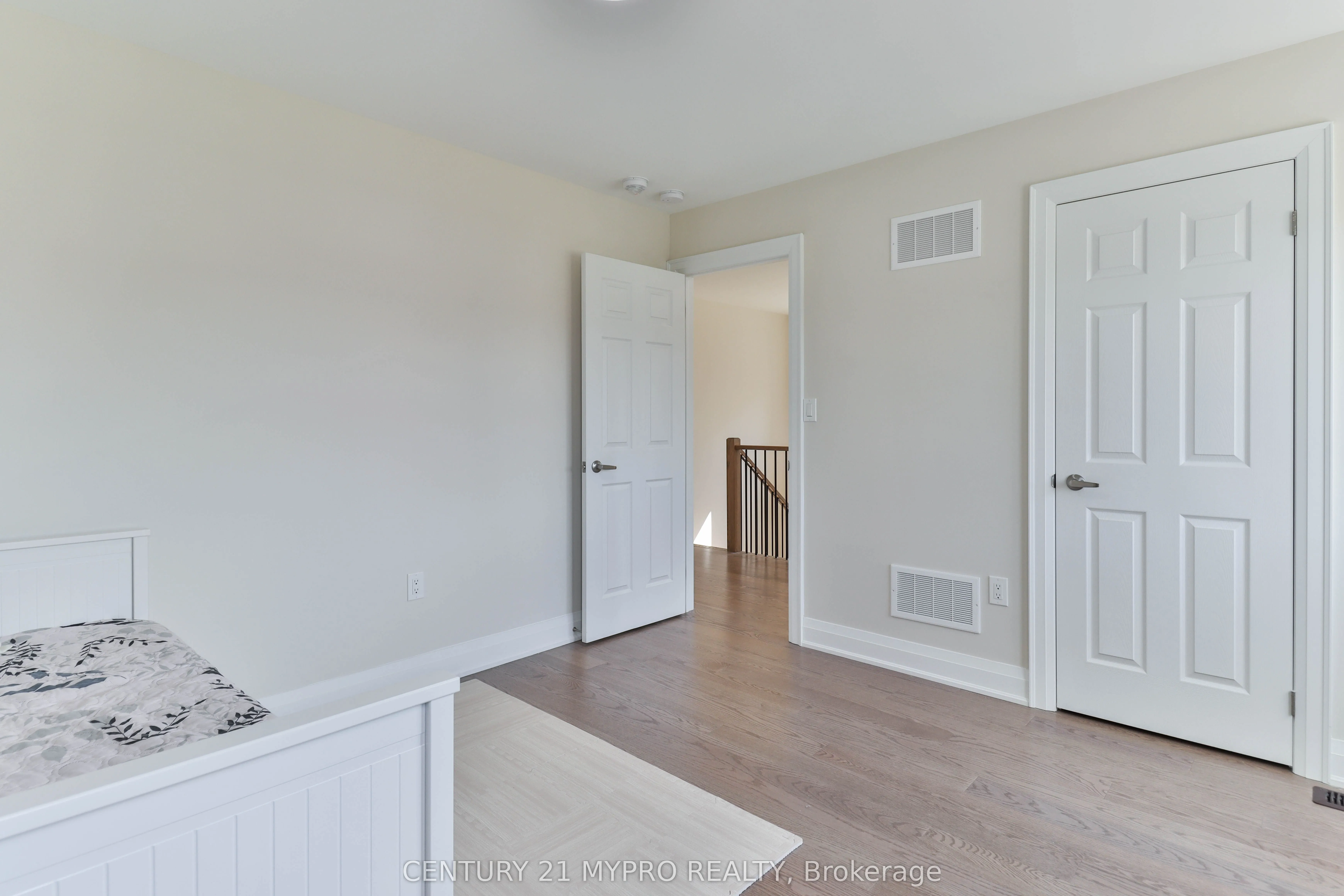 15 George Ellis Drive