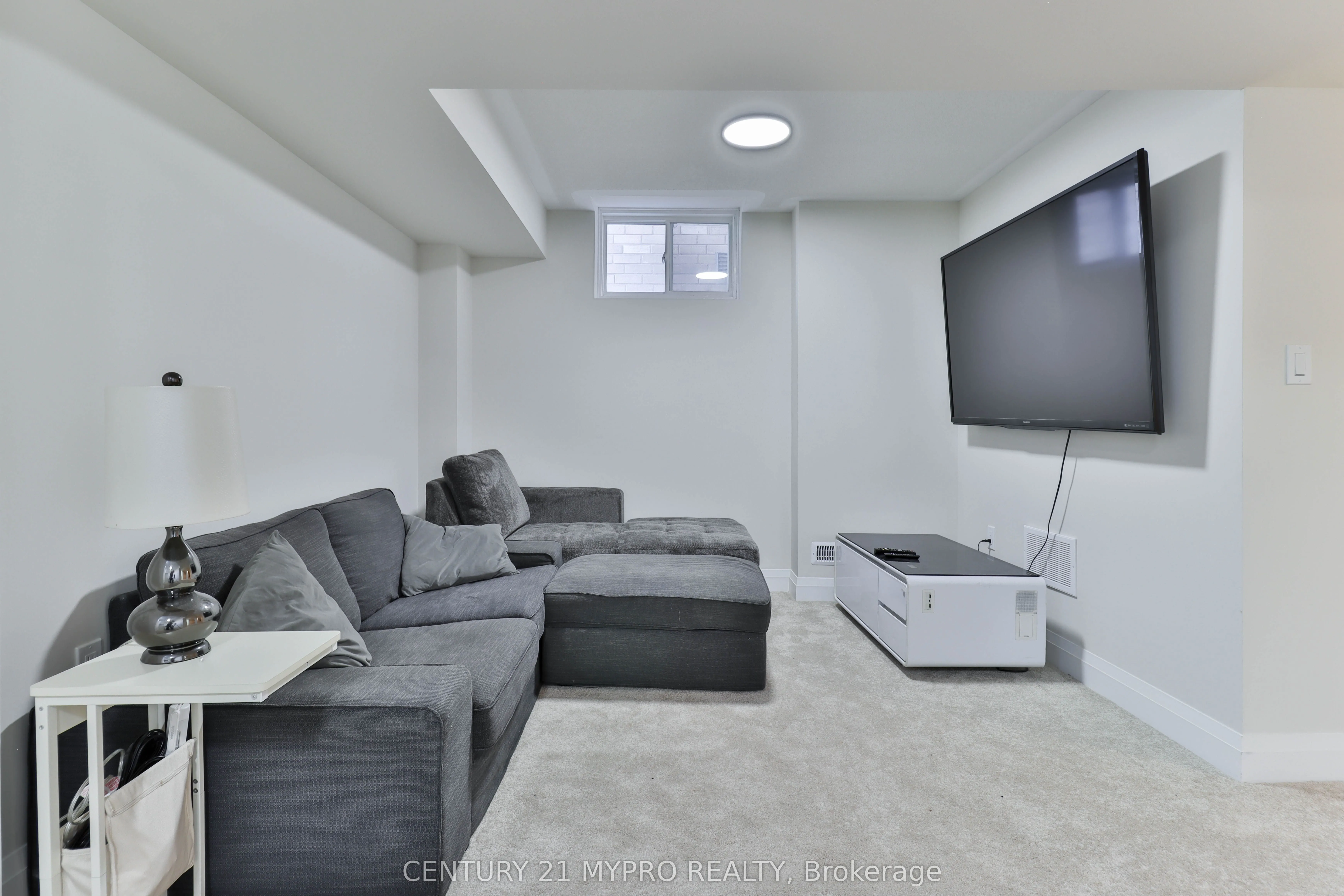 15 George Ellis Drive