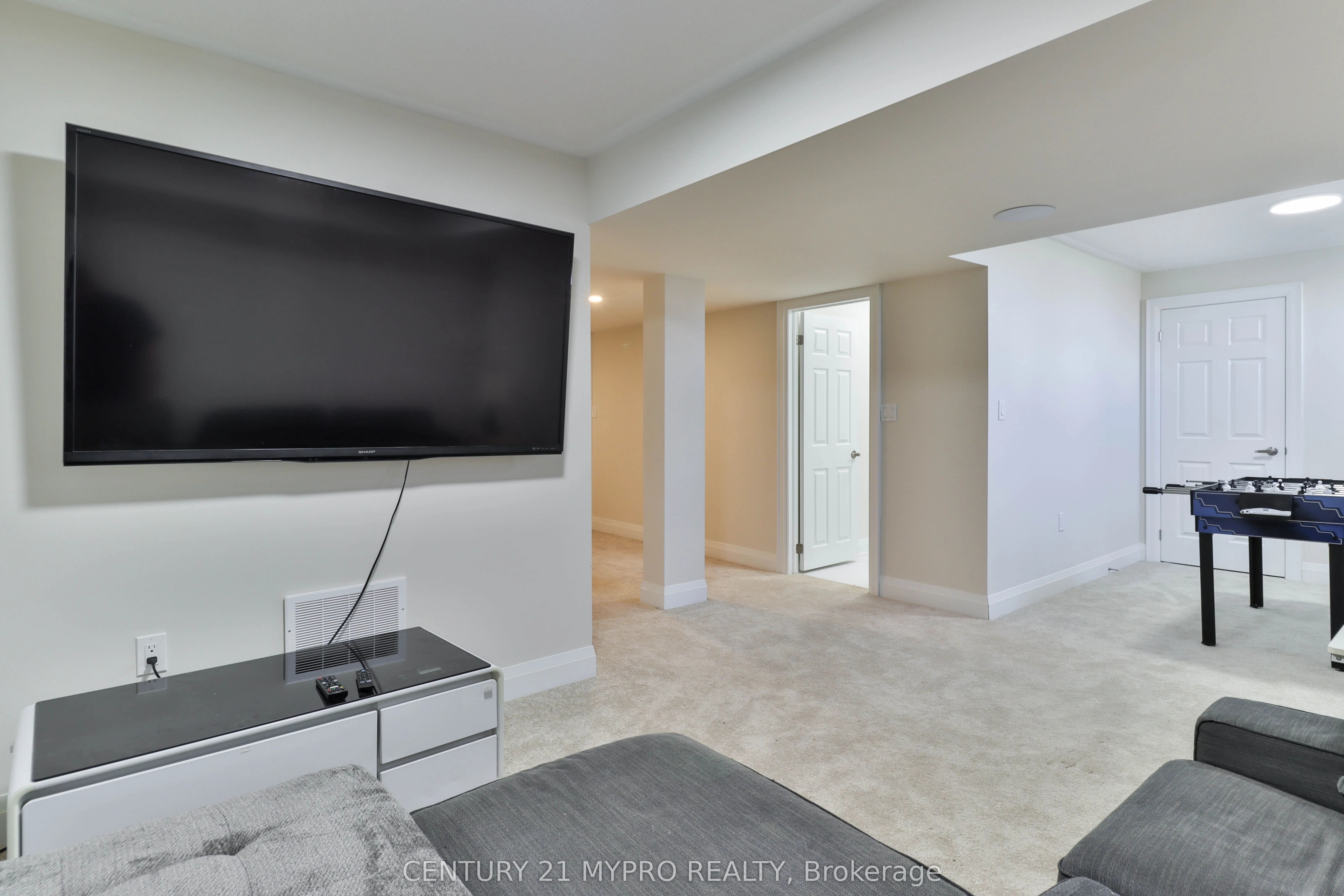 15 George Ellis Drive
