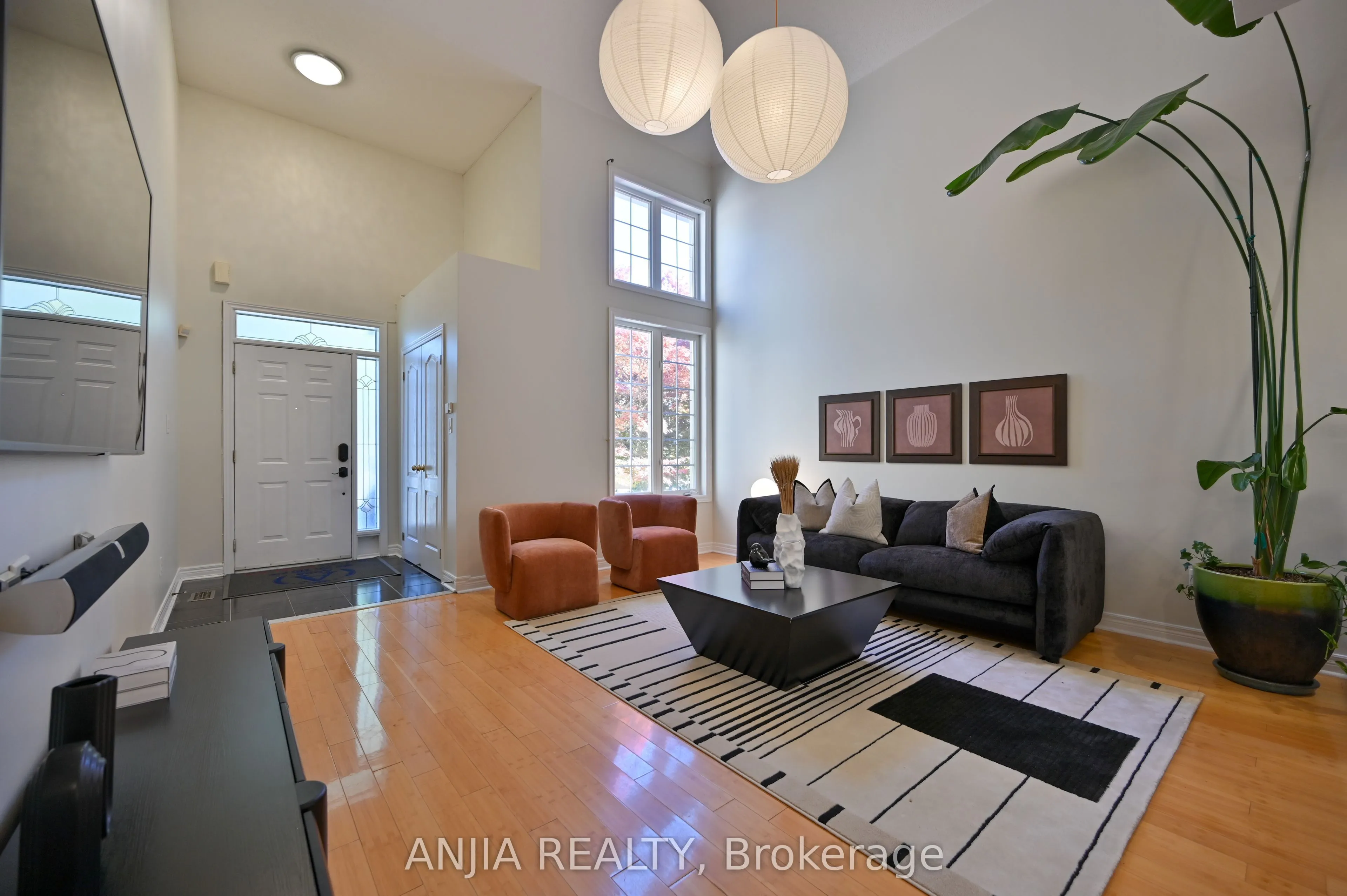 30 Annina Crescent