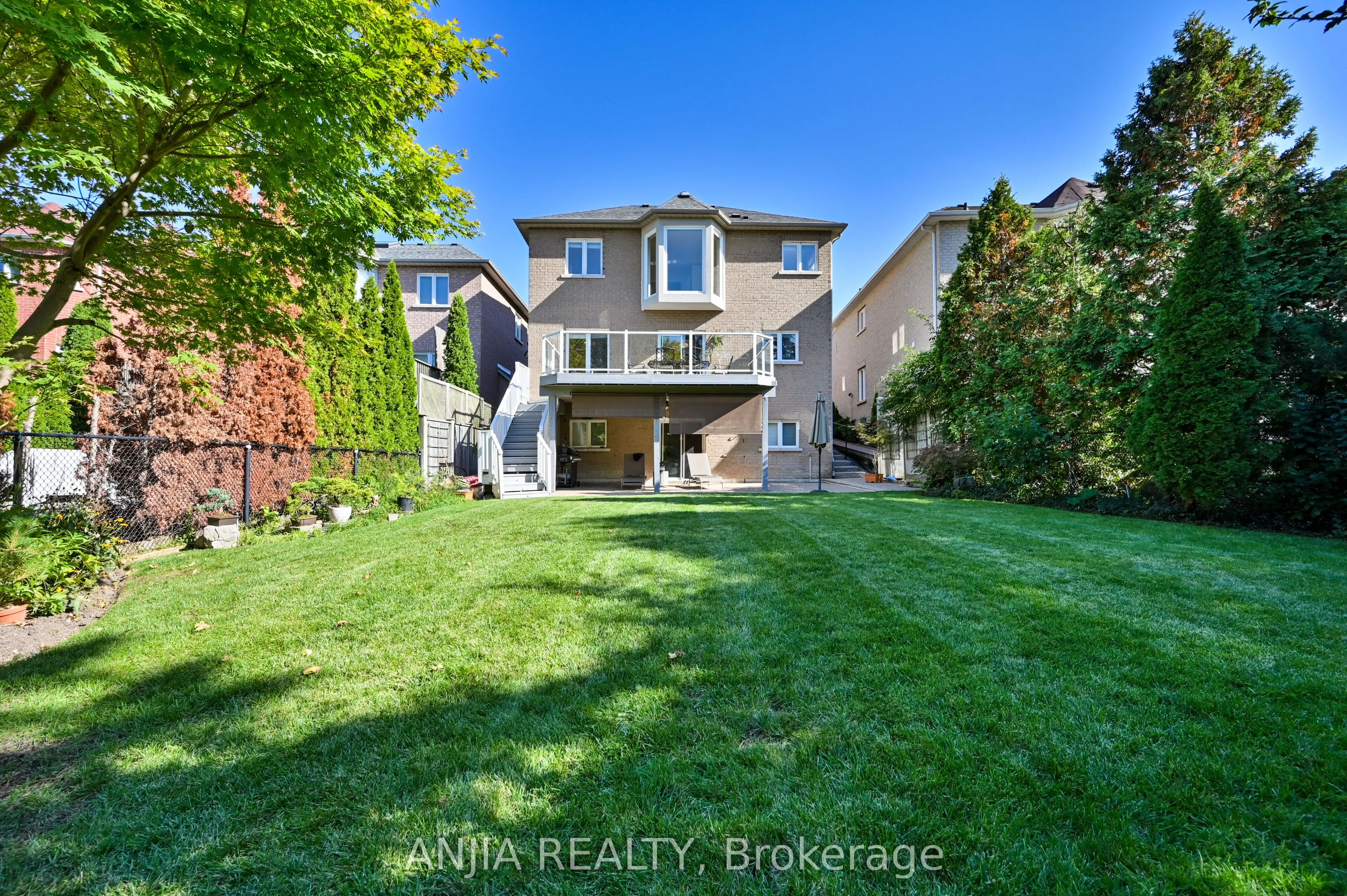 30 Annina Crescent
