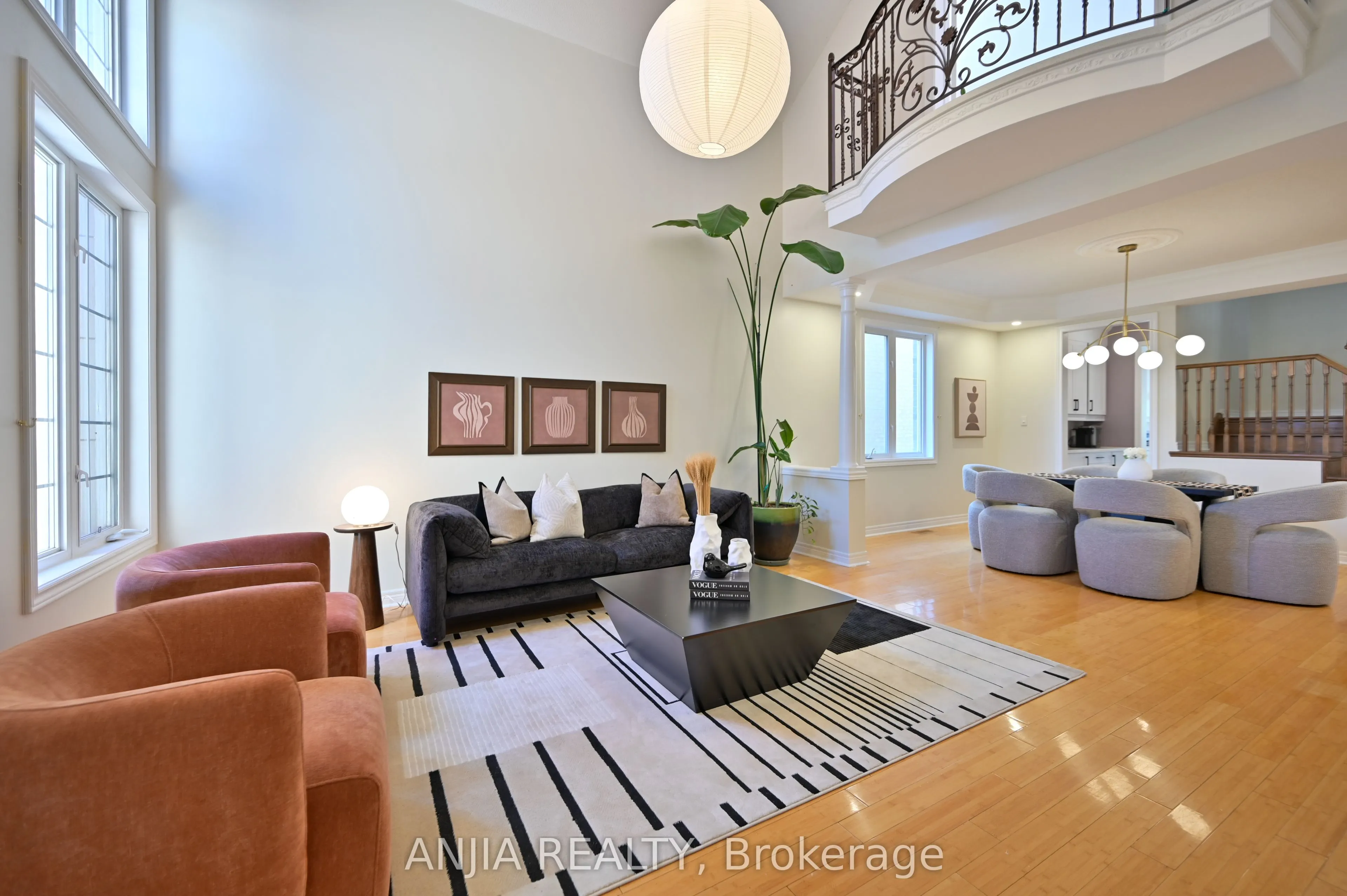 30 Annina Crescent