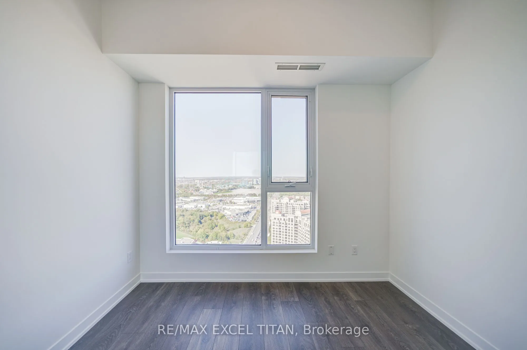 498 Caldari Road N, #3003