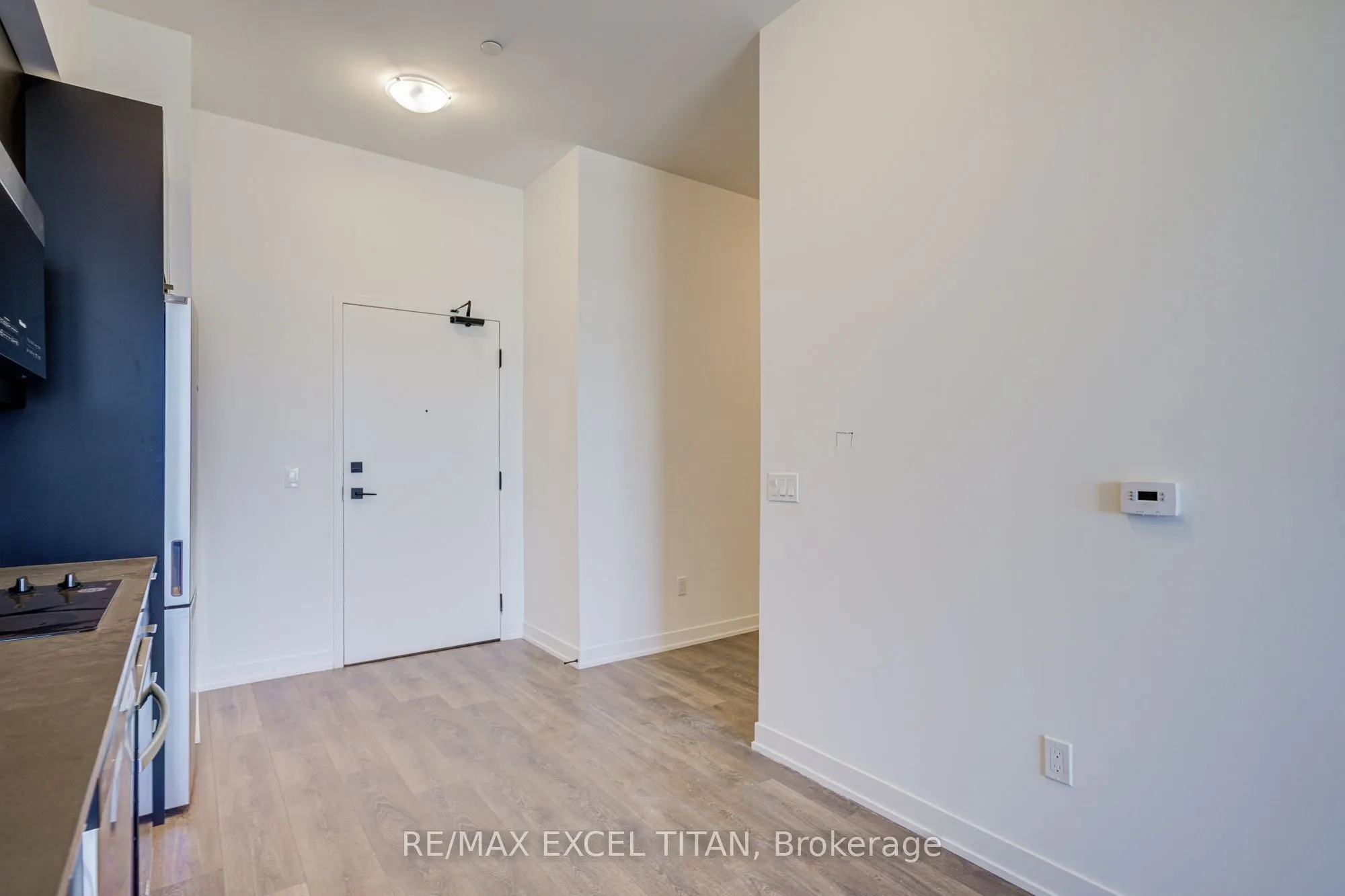 498 Caldari Road N, #3003