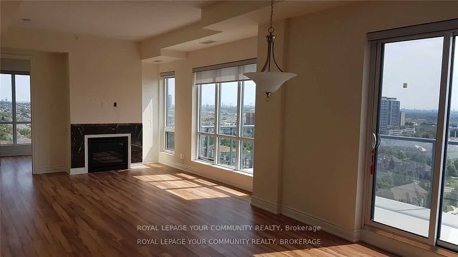 9088 Yonge Street, #Ph5A