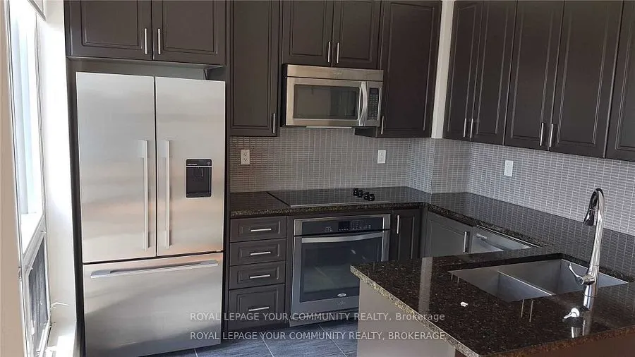 9088 Yonge Street, #Ph5A