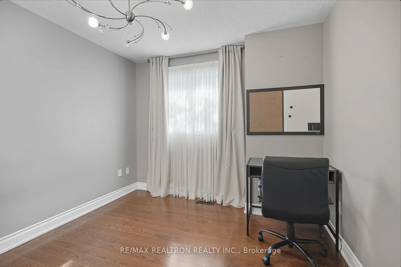 14 Taos Court