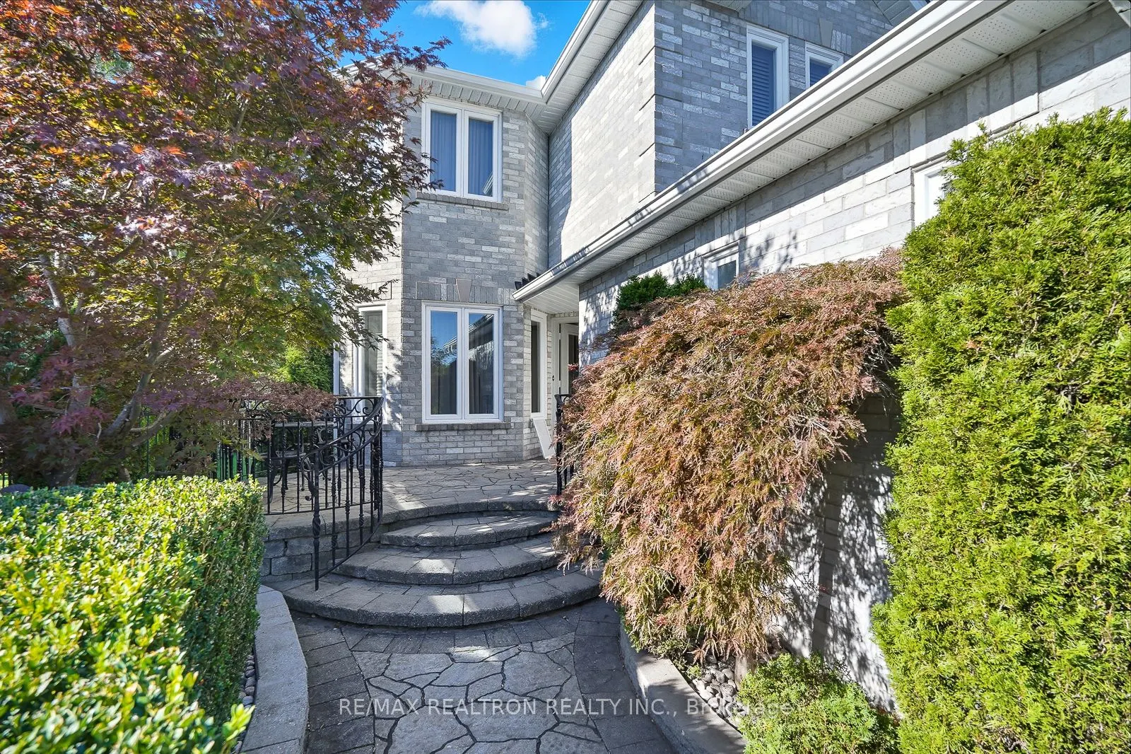 14 Taos Court