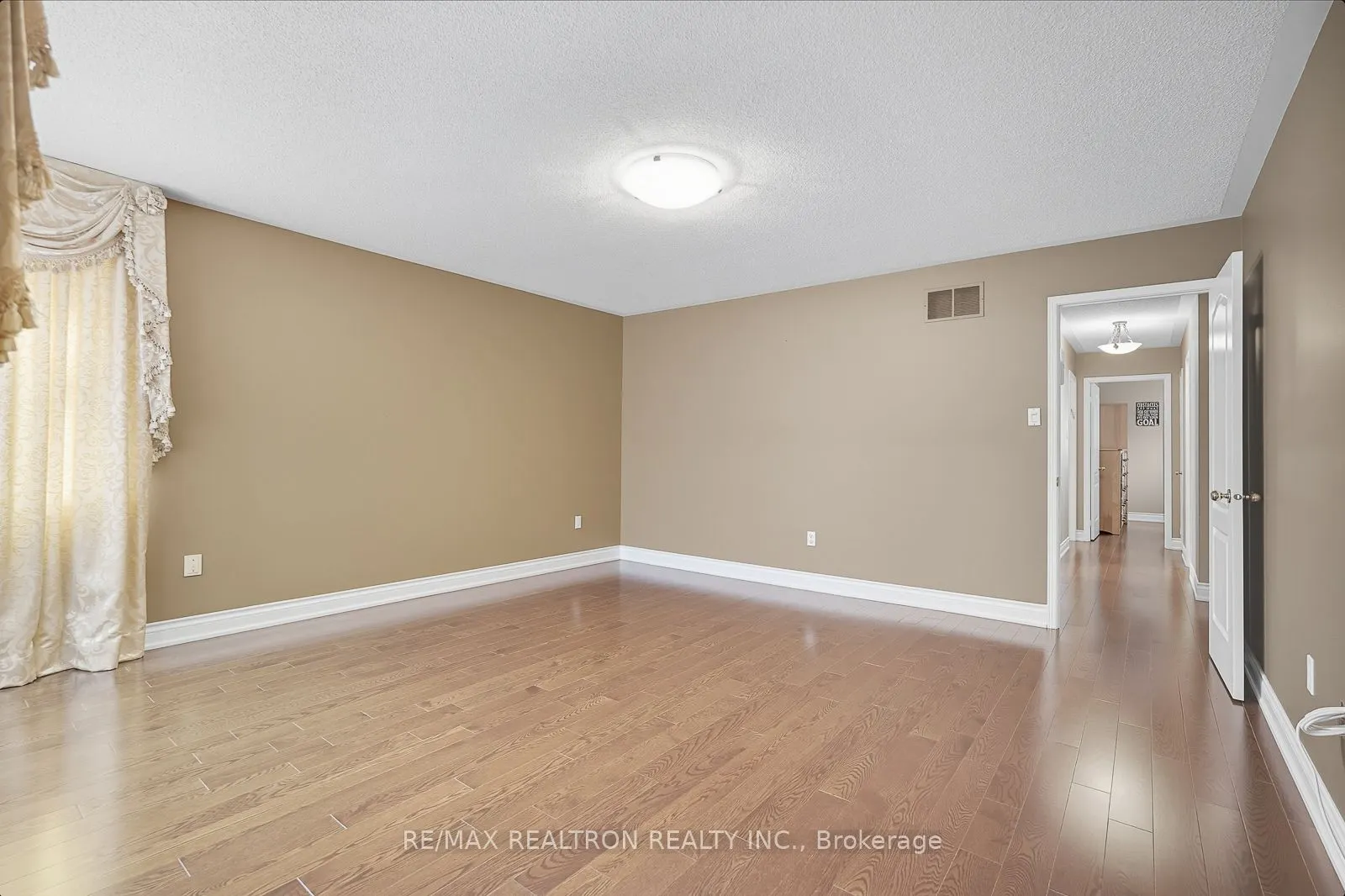 14 Taos Court