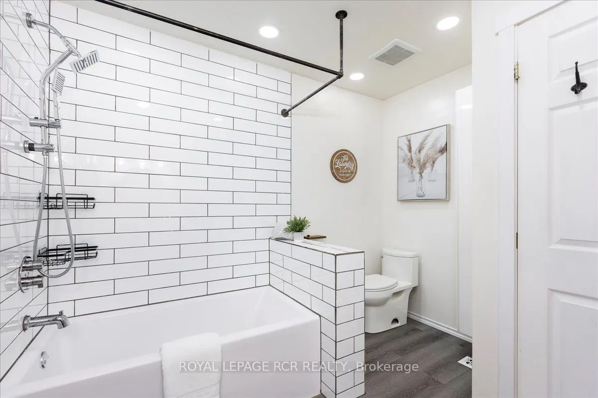 10 Cottage Grove