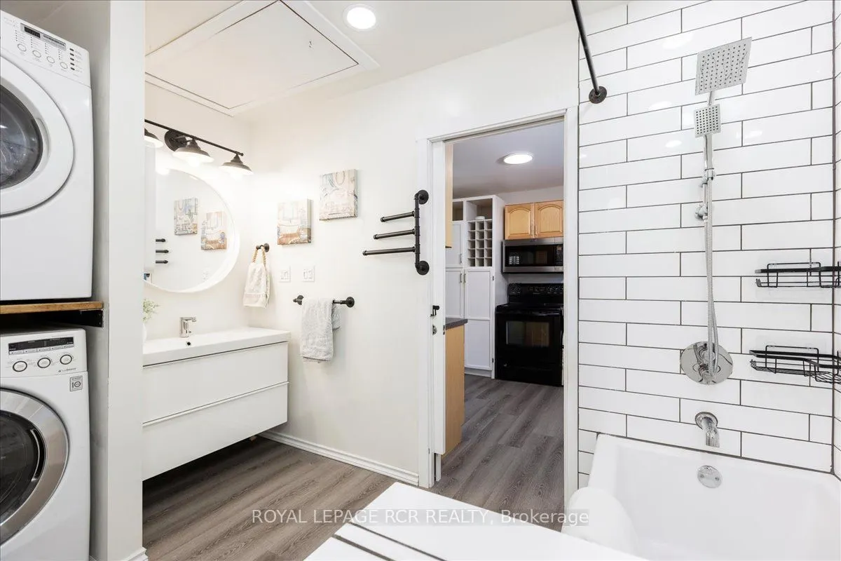 10 Cottage Grove