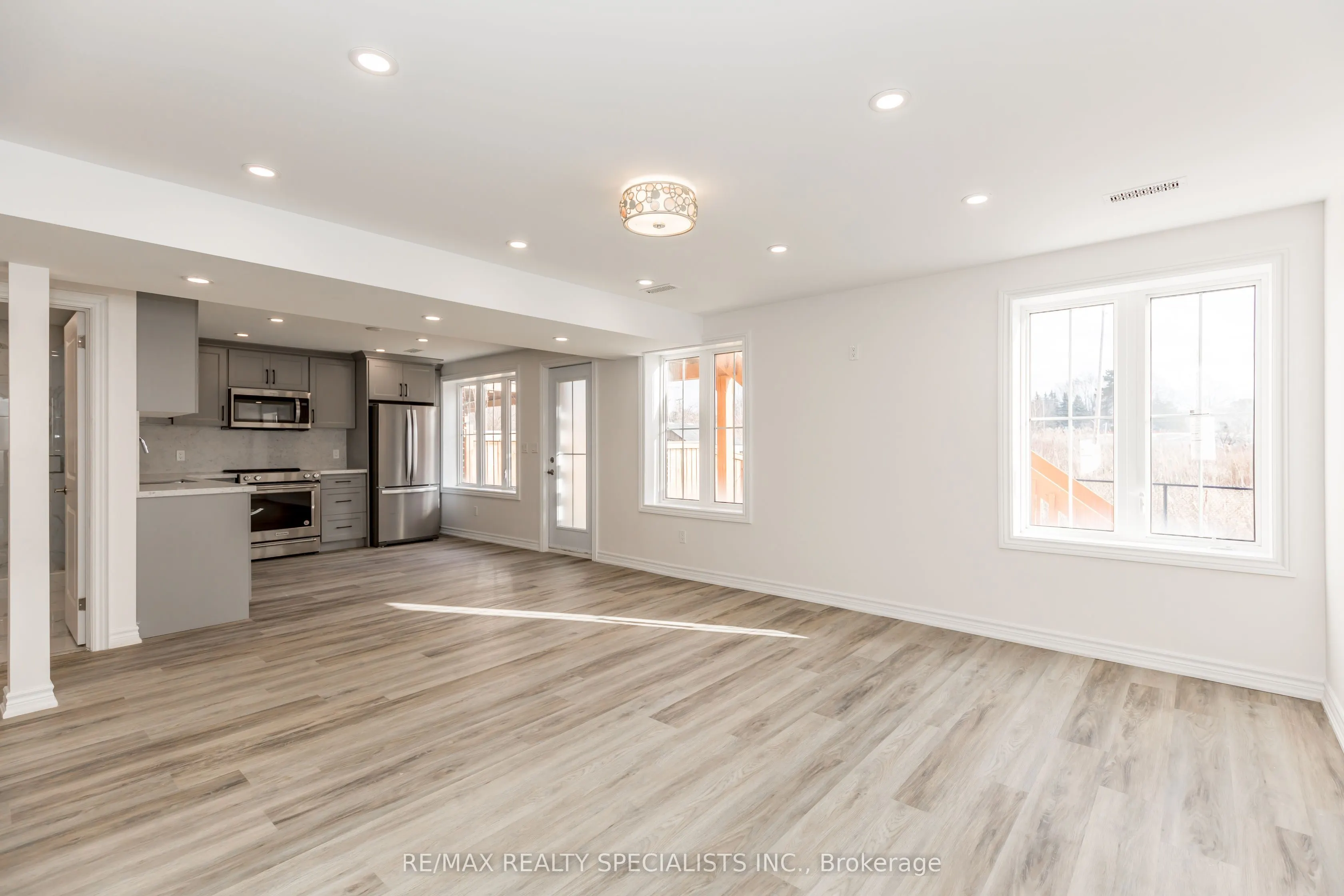53 Ladder Crescent