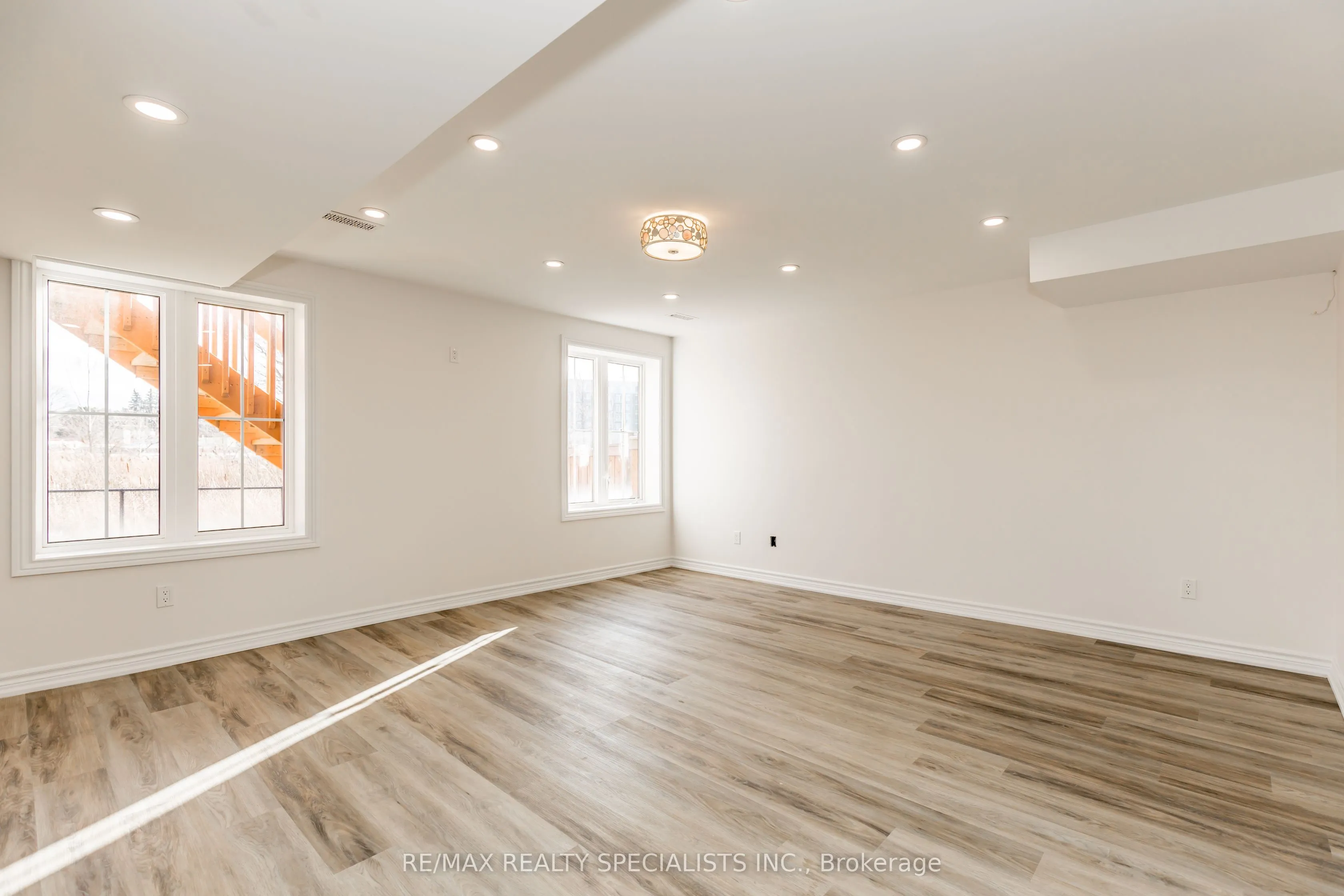 53 Ladder Crescent