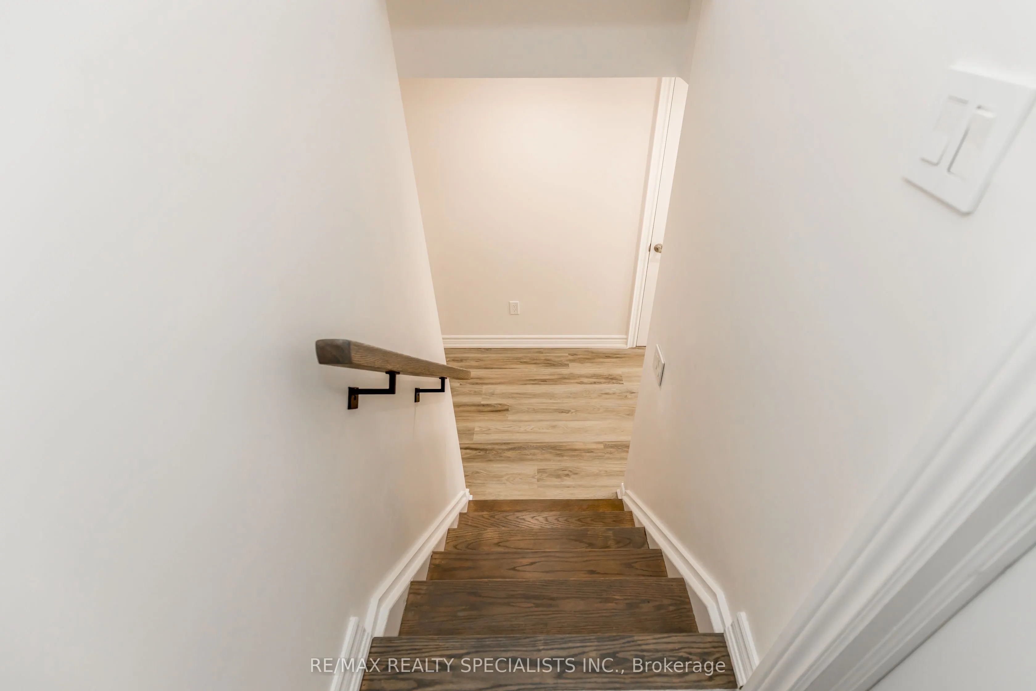 53 Ladder Crescent