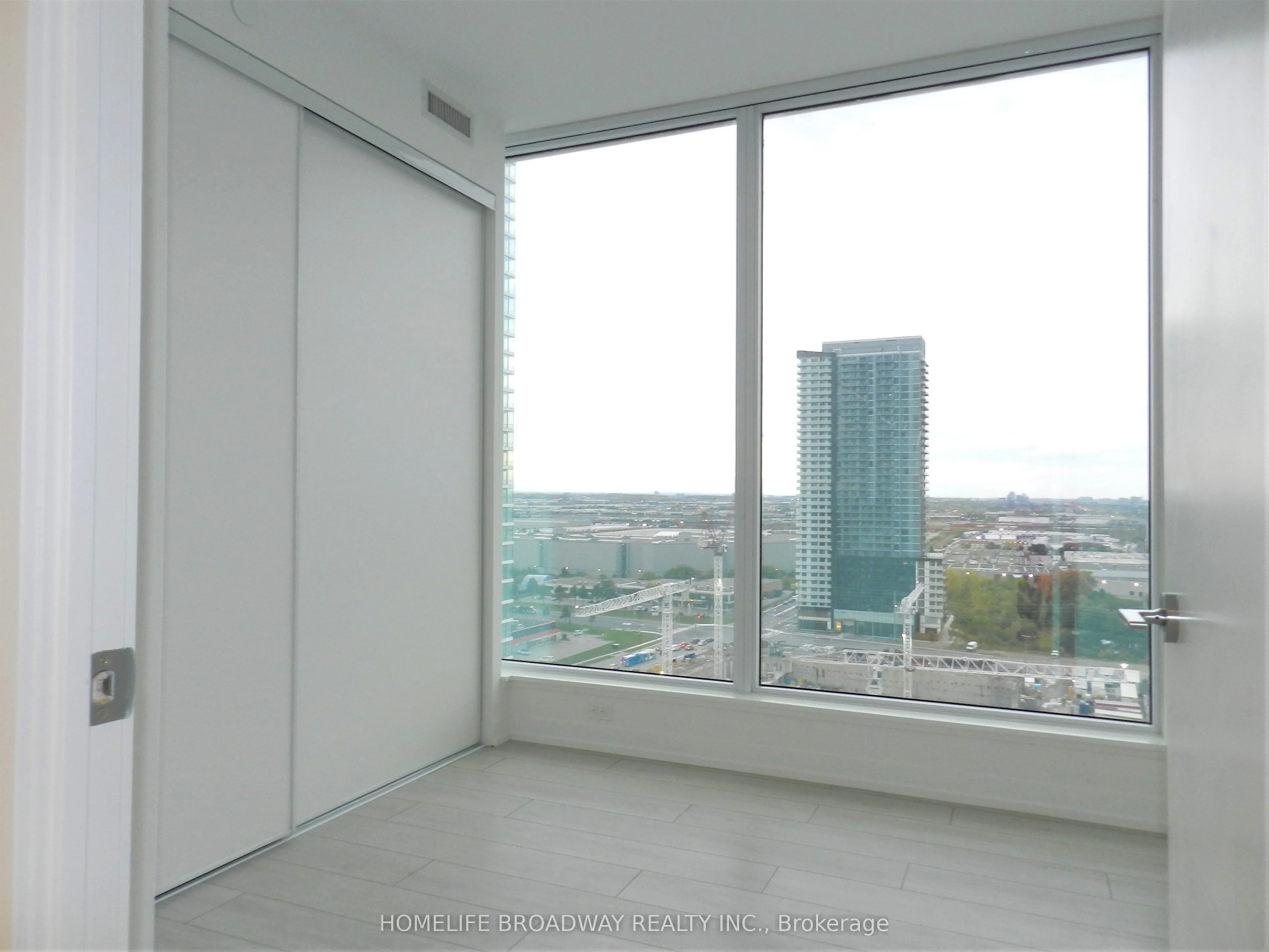 5 Buttermill Avenue, #2102