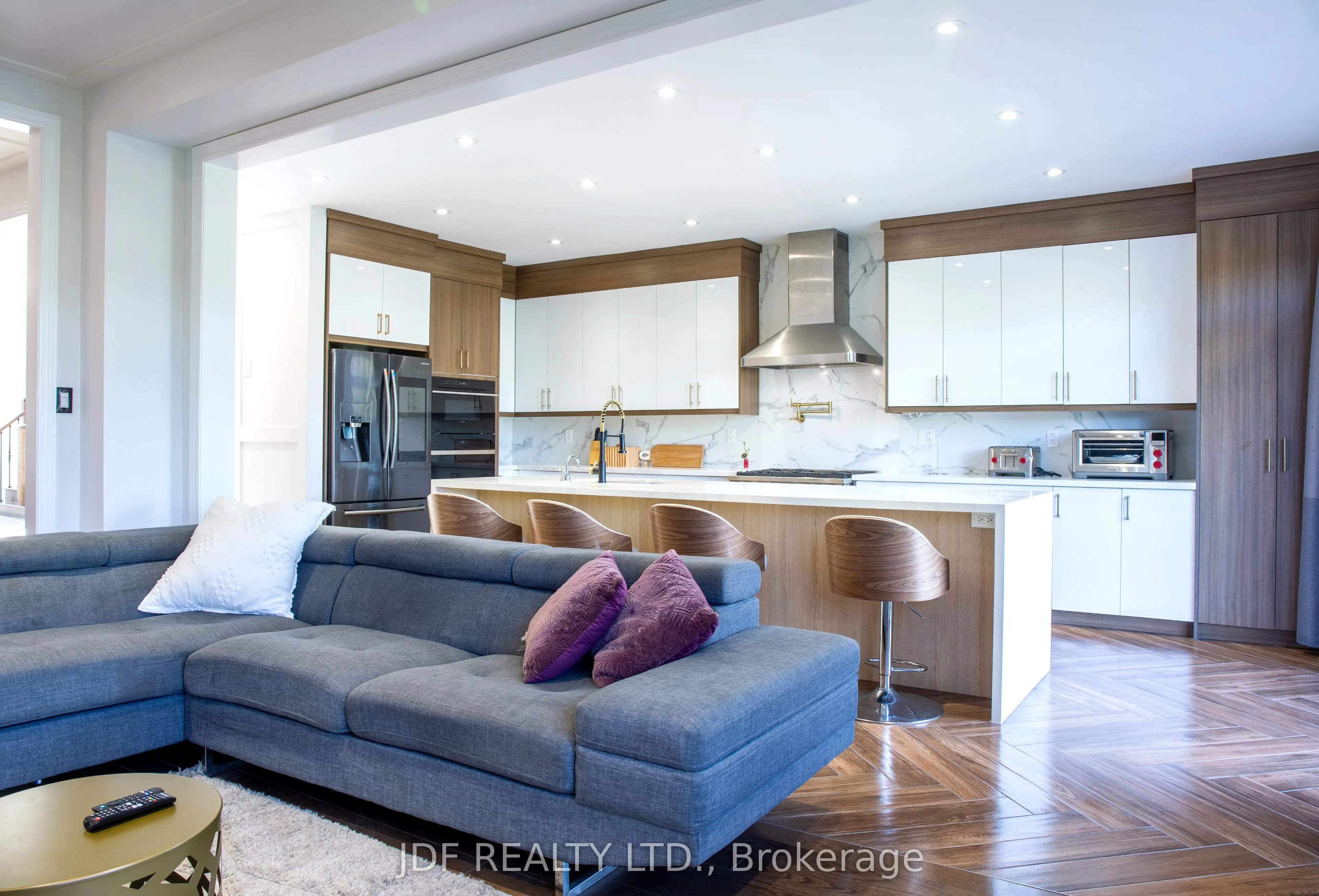 125 Cranbrook Crescent