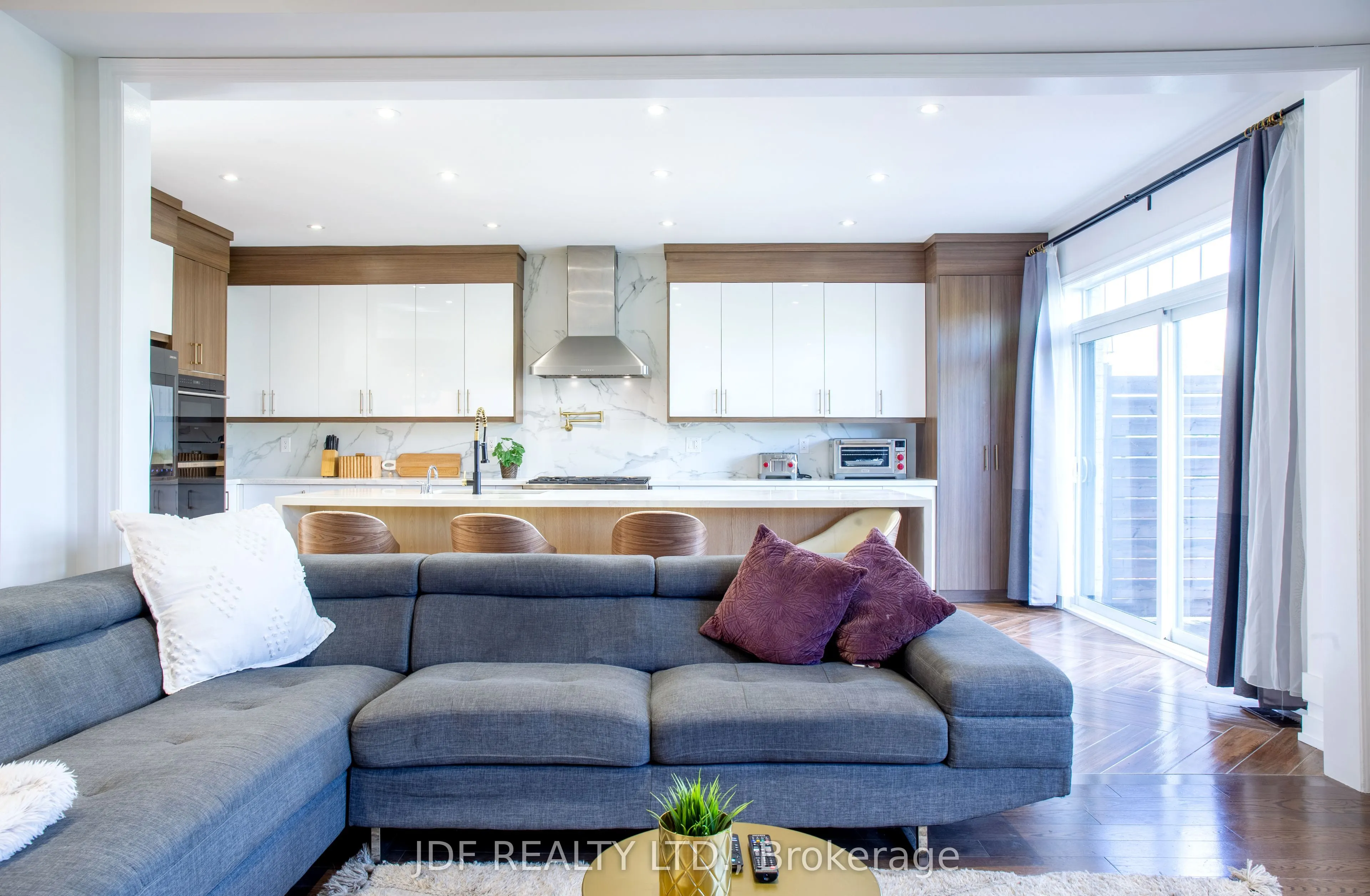 125 Cranbrook Crescent