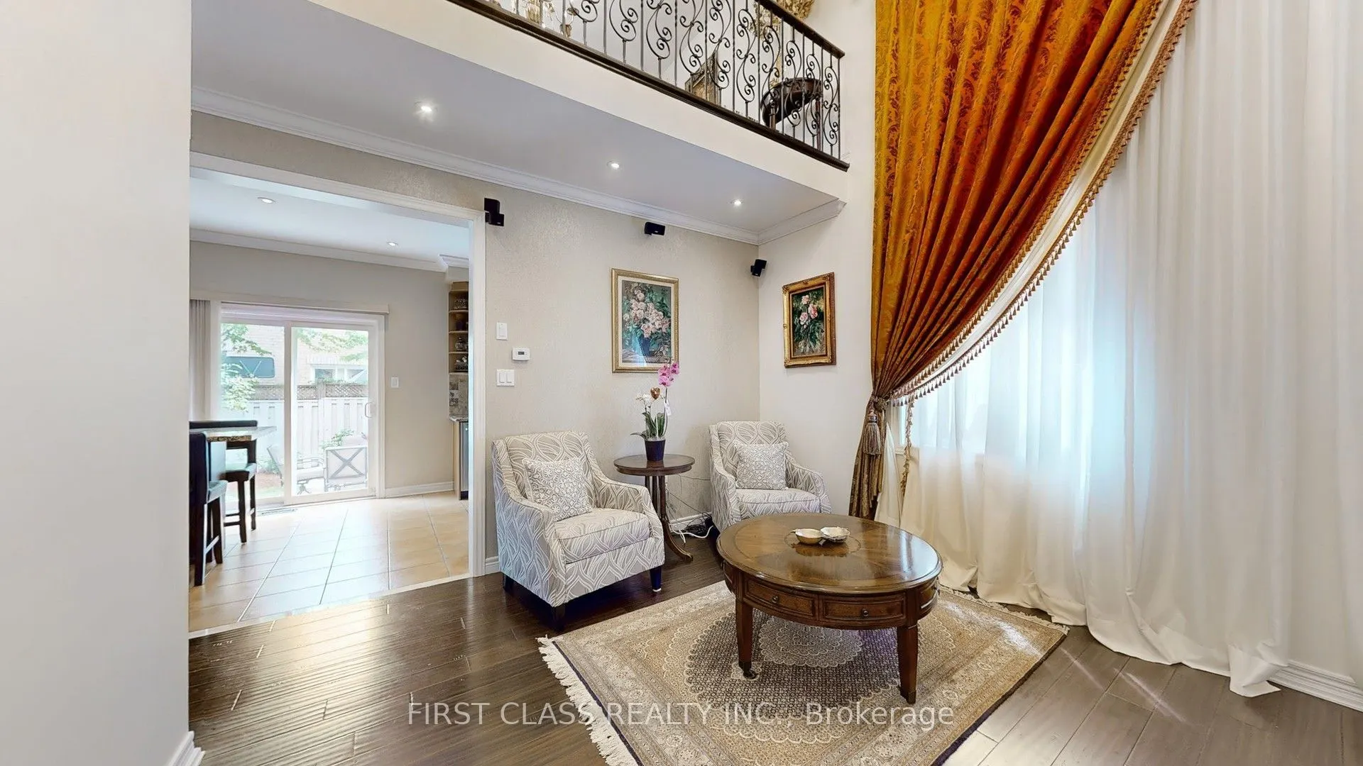 35 Valemount Way