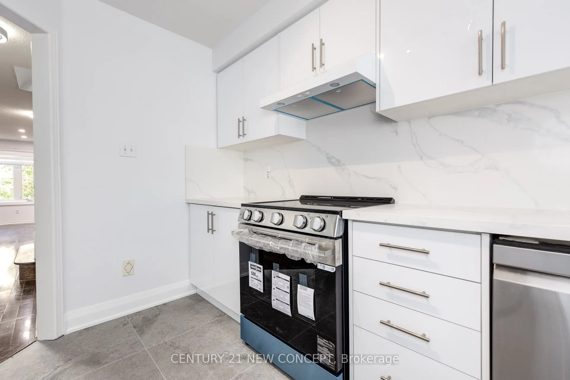 100 Coburg Crescent S
