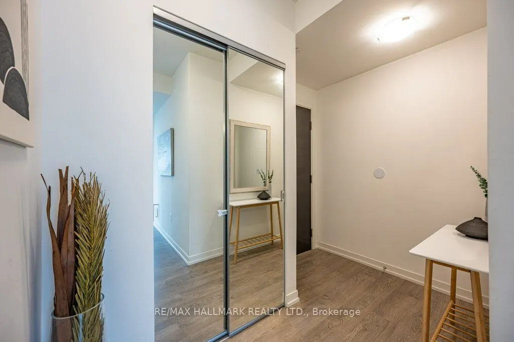 8868 Yonge Street, #619E