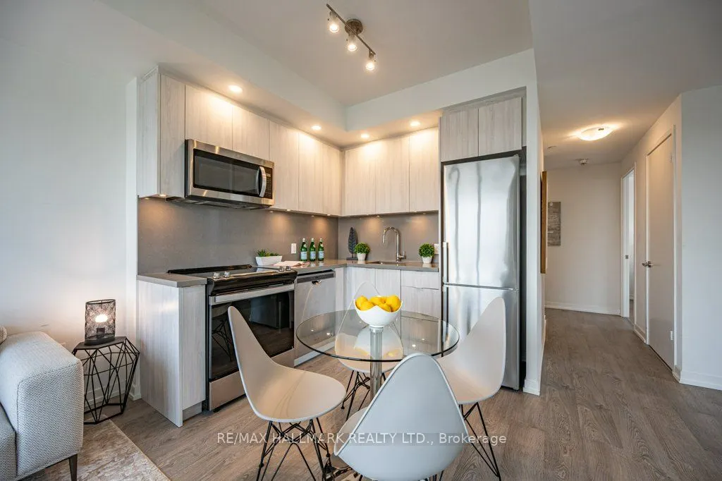 8868 Yonge Street, #619E