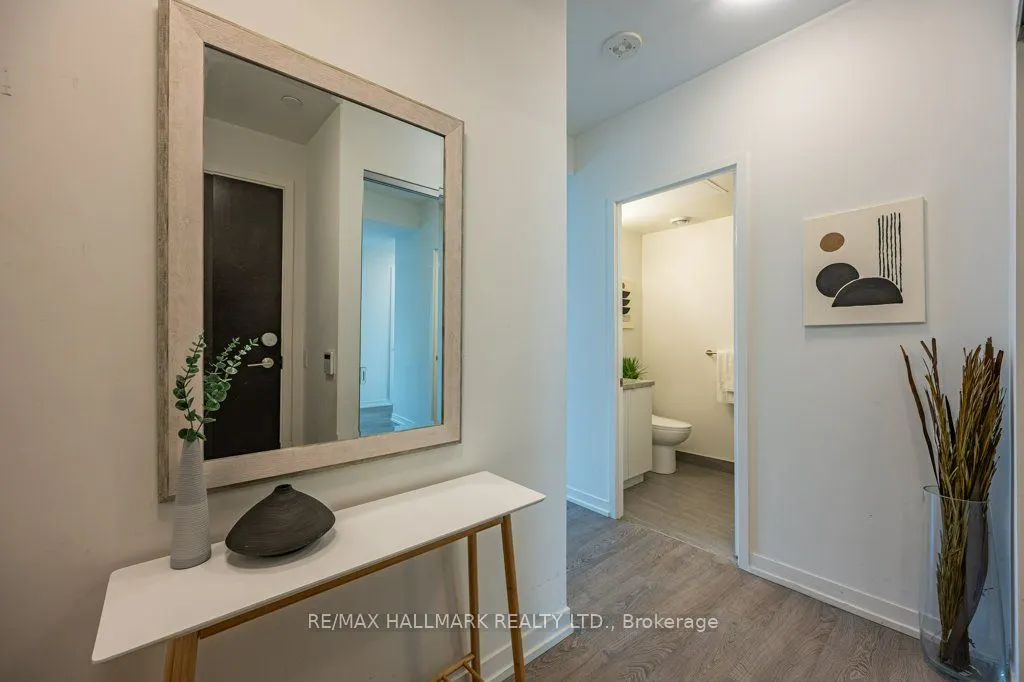 8868 Yonge Street, #619E