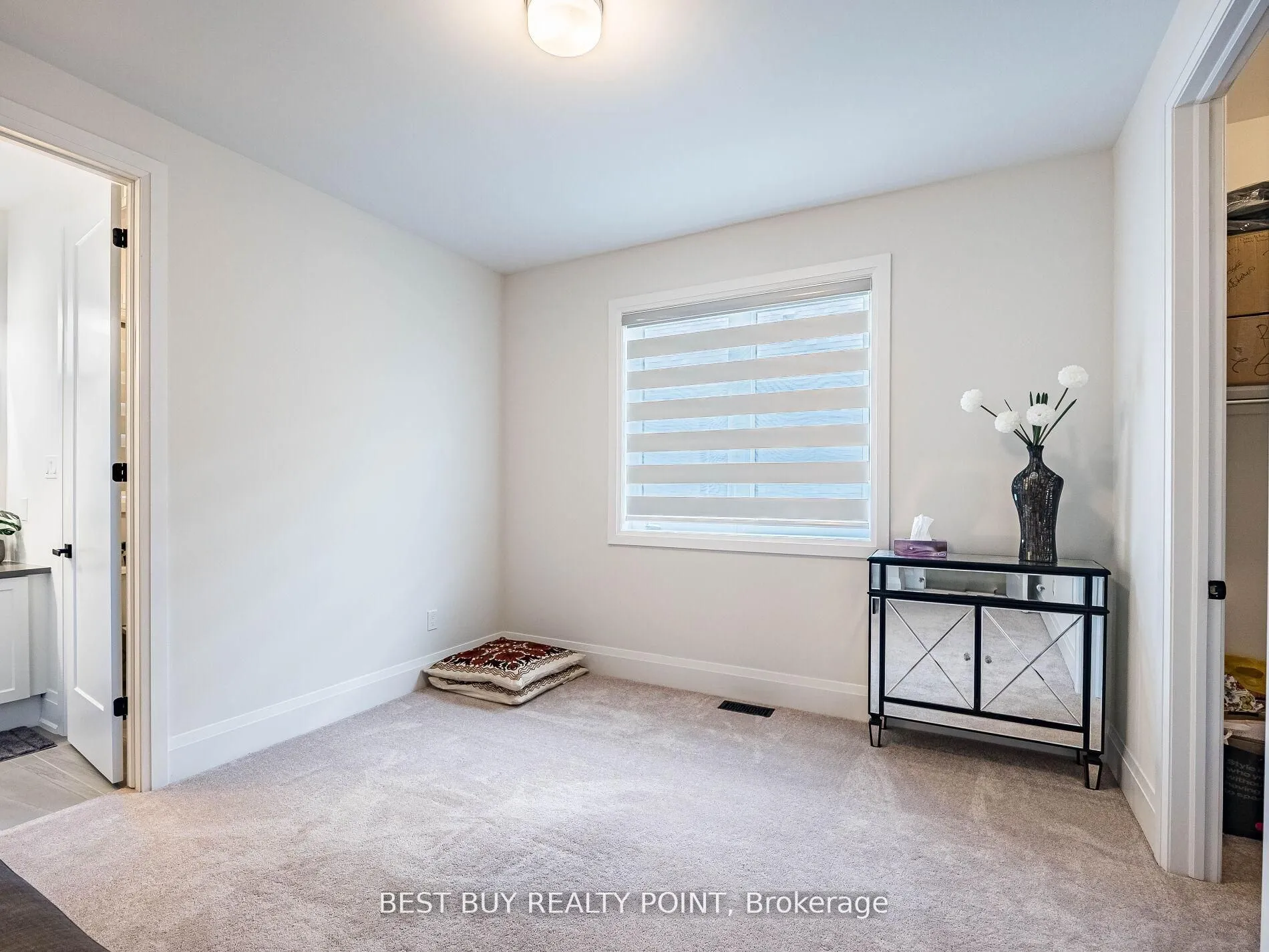 24 Magnolia Avenue