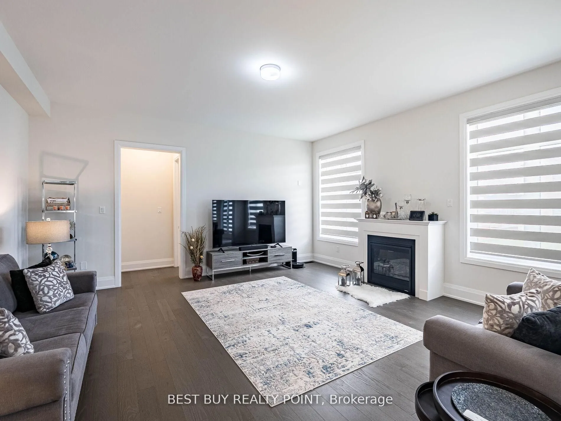 24 Magnolia Avenue