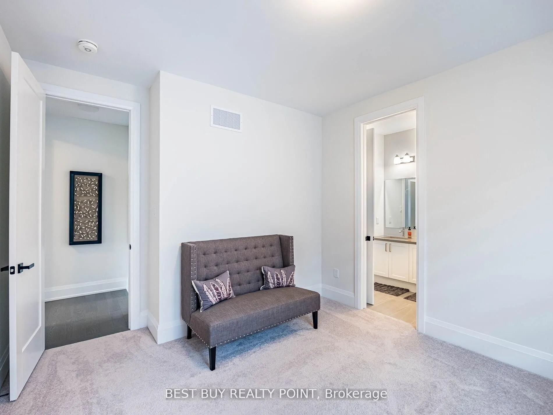 24 Magnolia Avenue