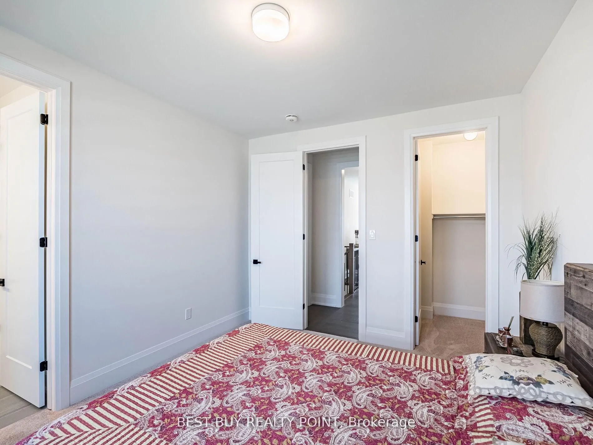 24 Magnolia Avenue