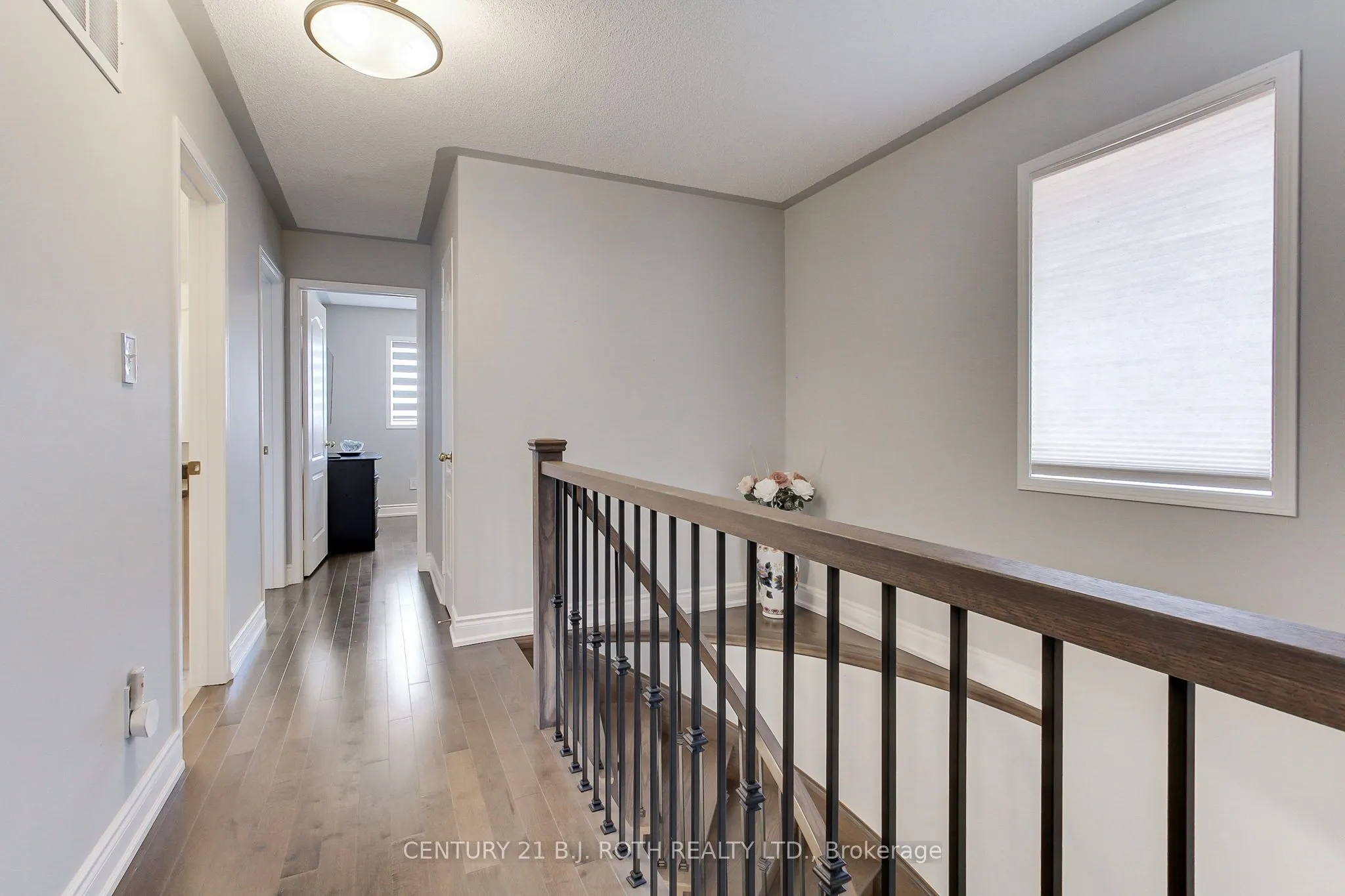 484 Menczel Crescent