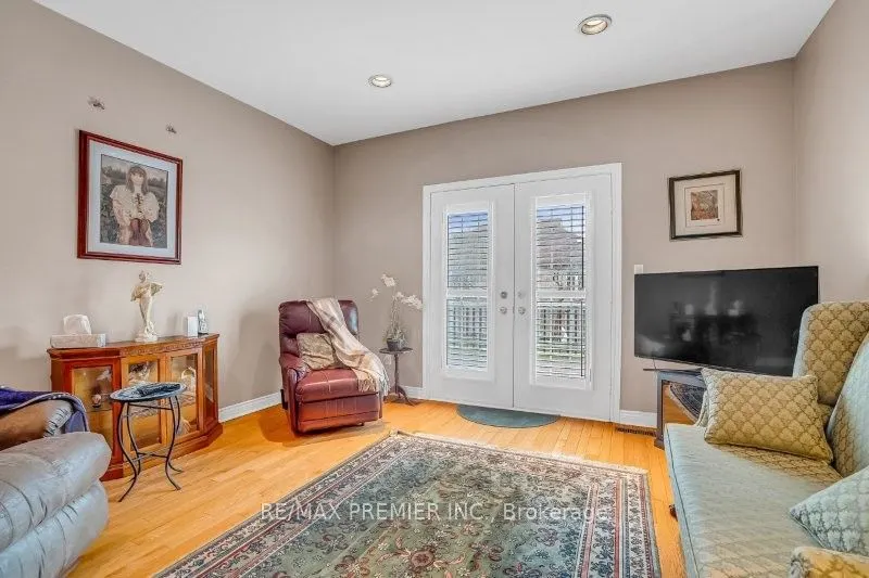 3 Avro Road