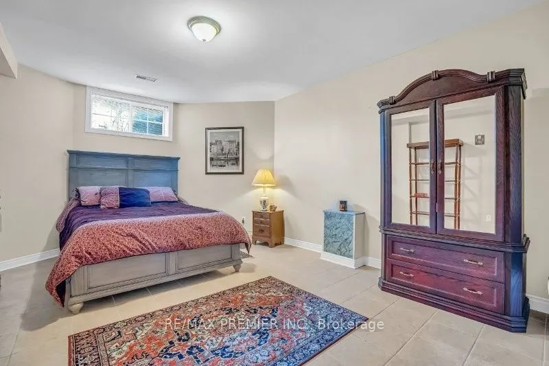 3 Avro Road