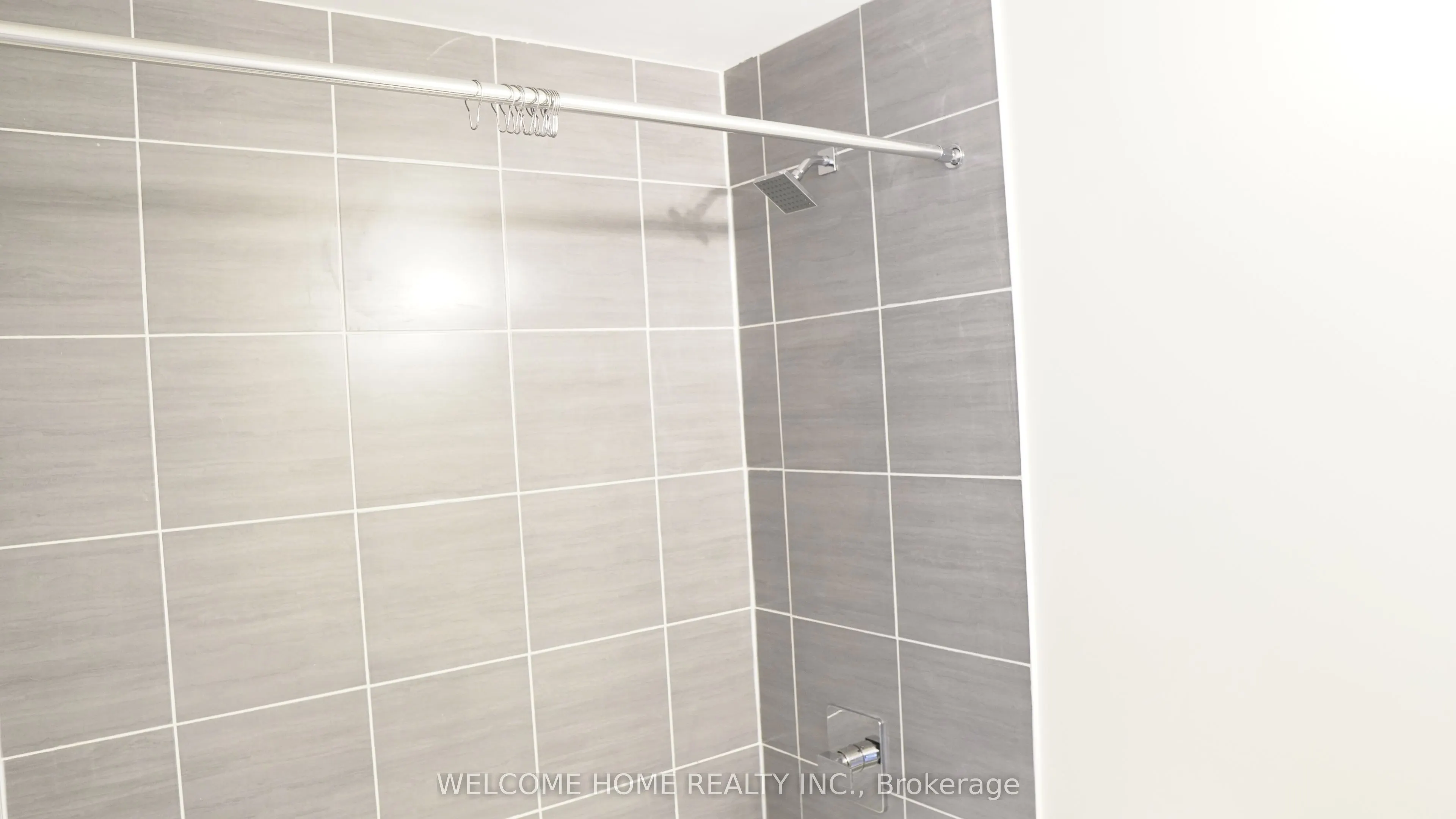 9085 Jane Street, #1711